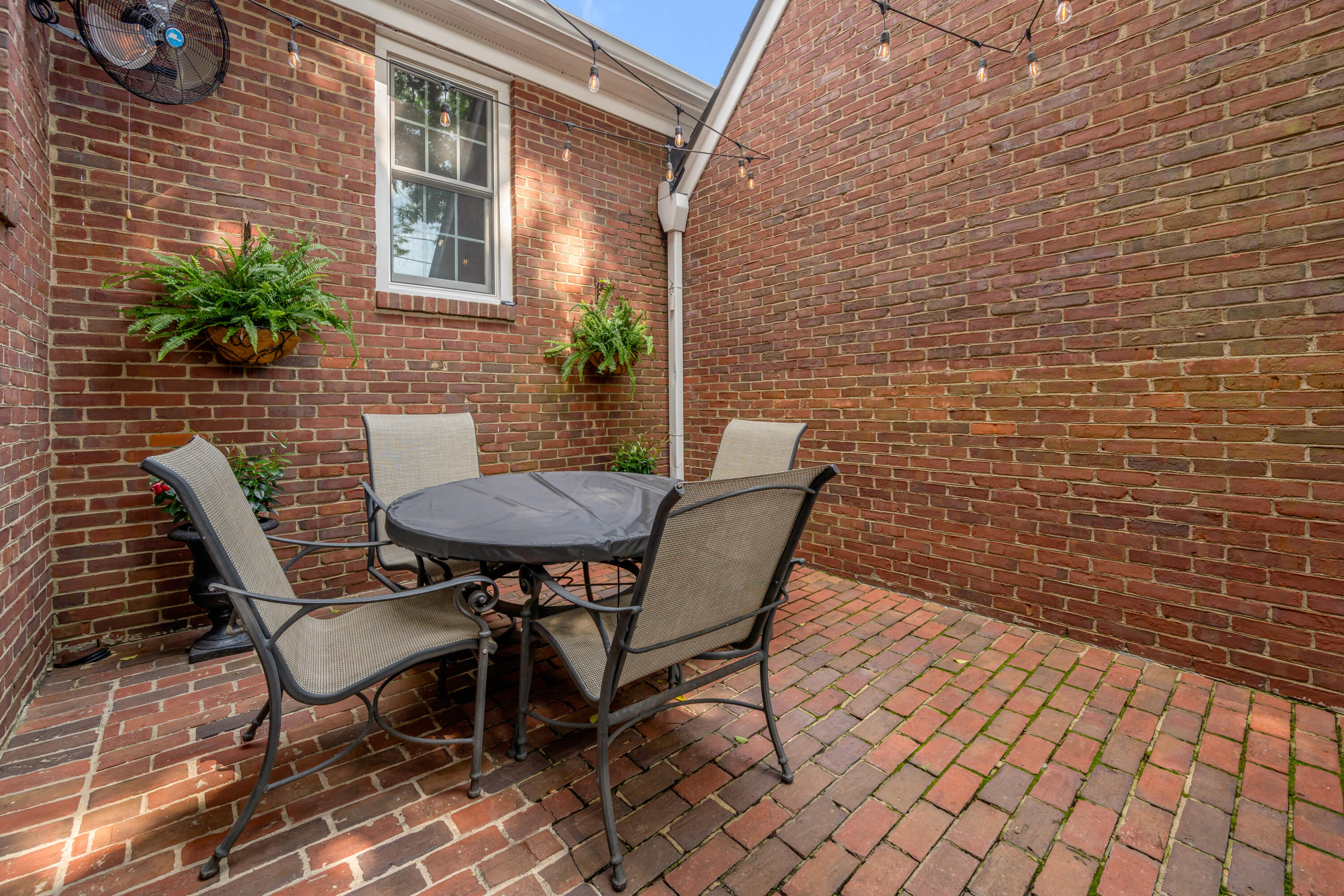 272 Chippendale Circle Property Photo 63