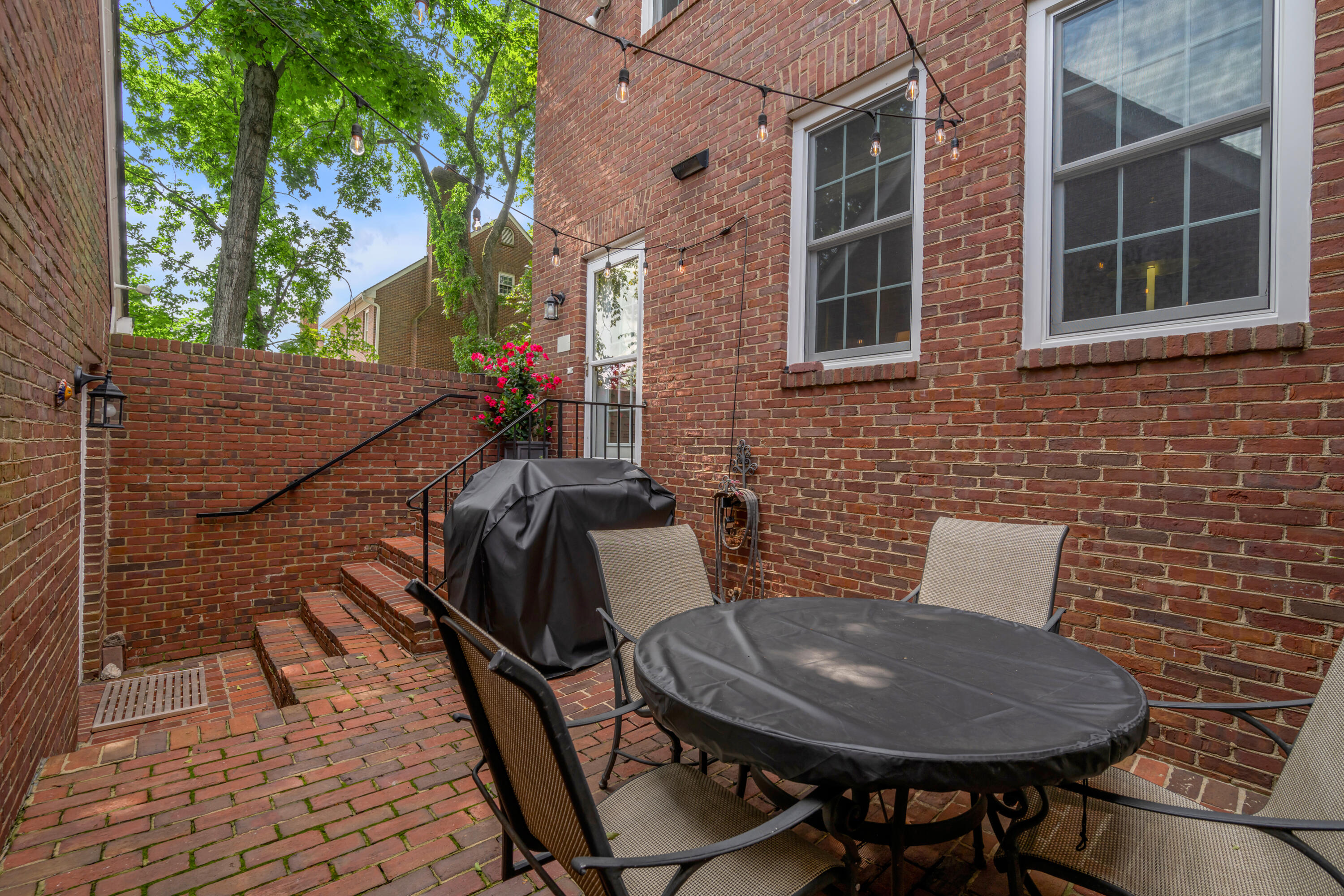 272 Chippendale Circle Property Photo 67