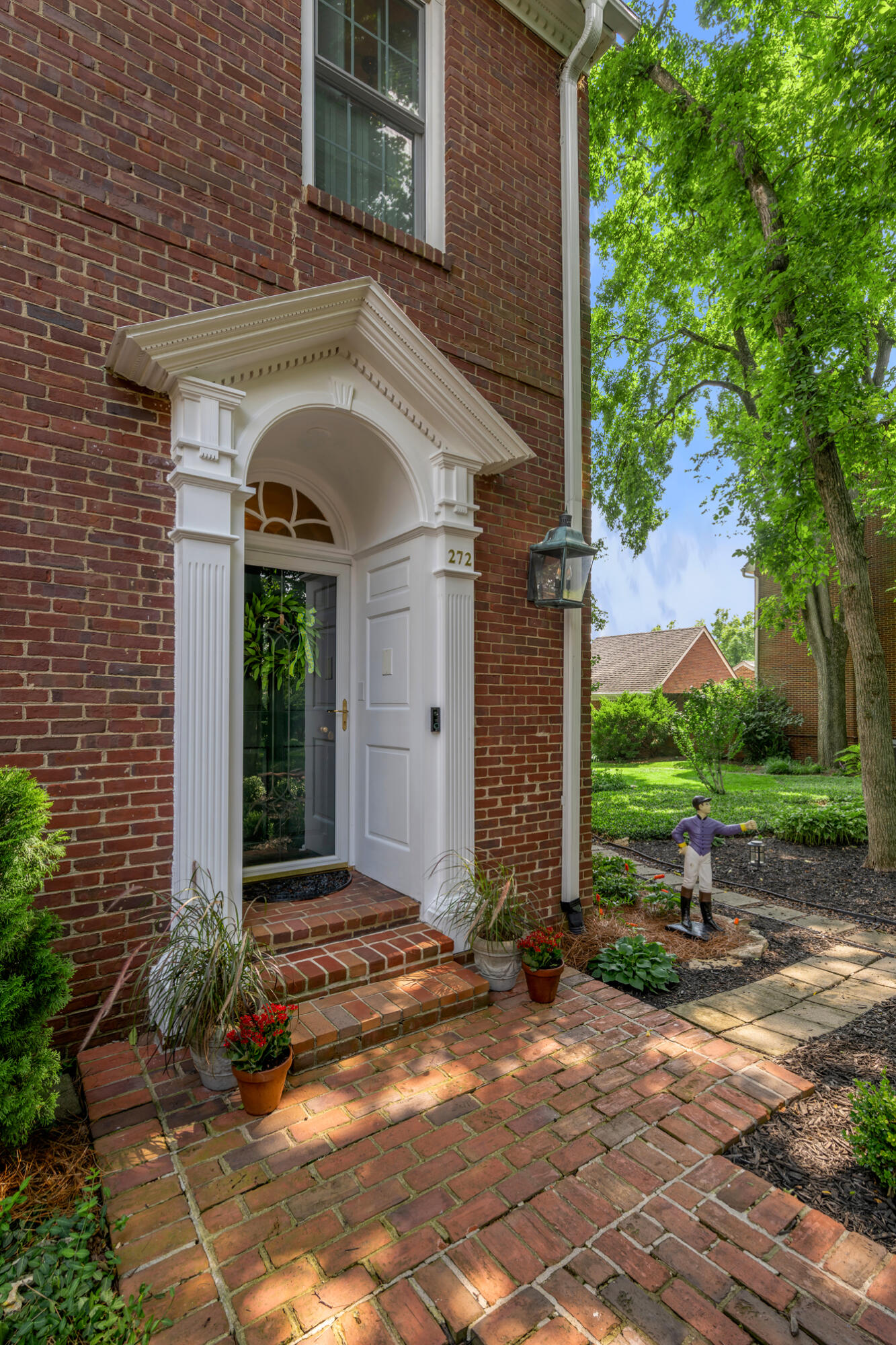 272 Chippendale Circle Property Photo 71