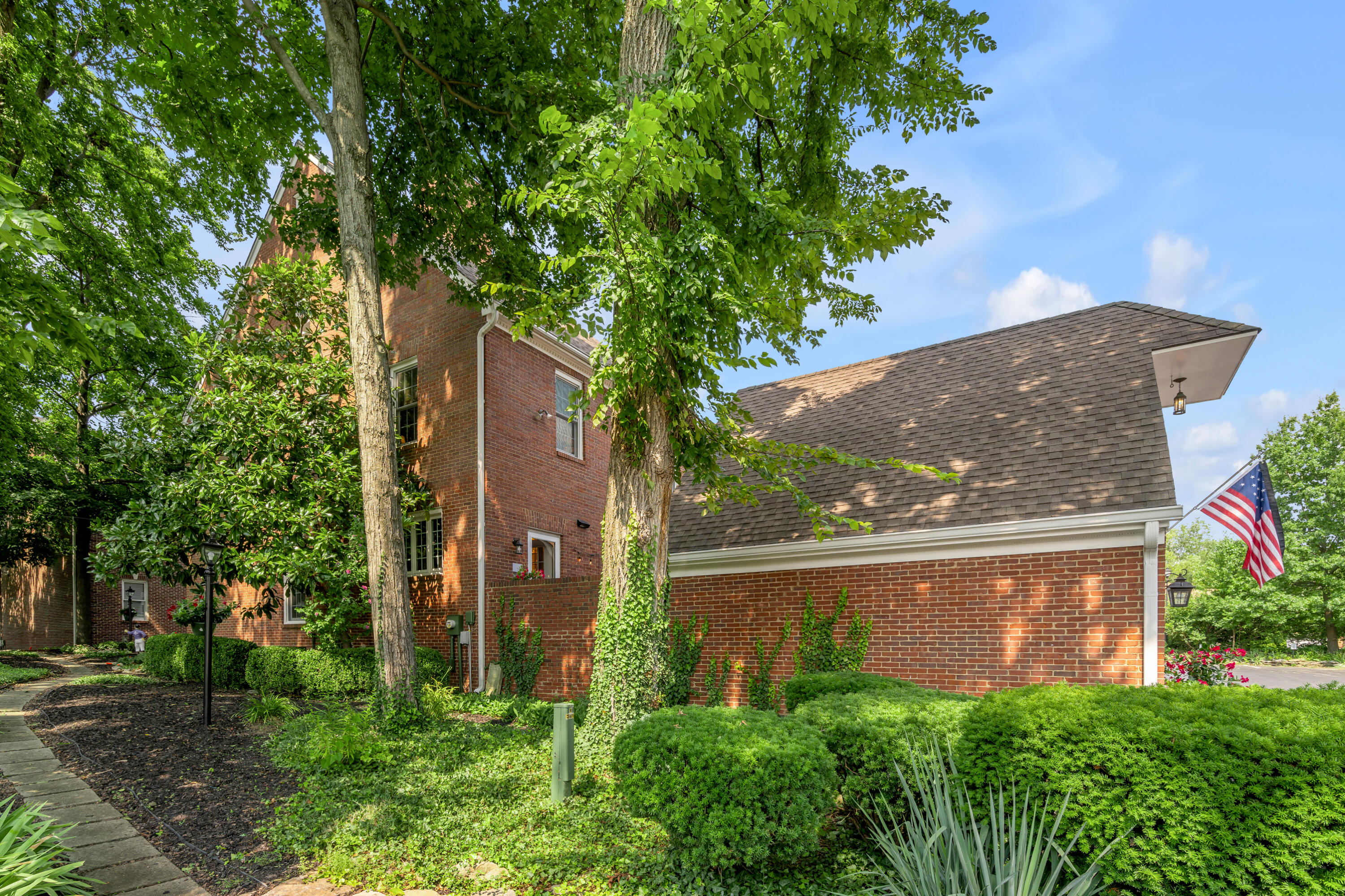 272 Chippendale Circle Property Photo 74