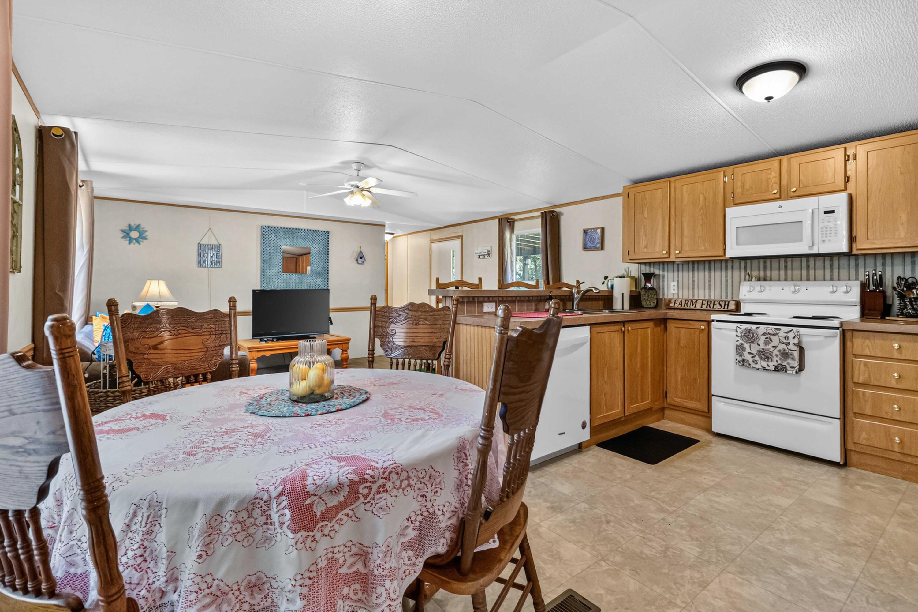 286 Kelly Place Property Photo 15