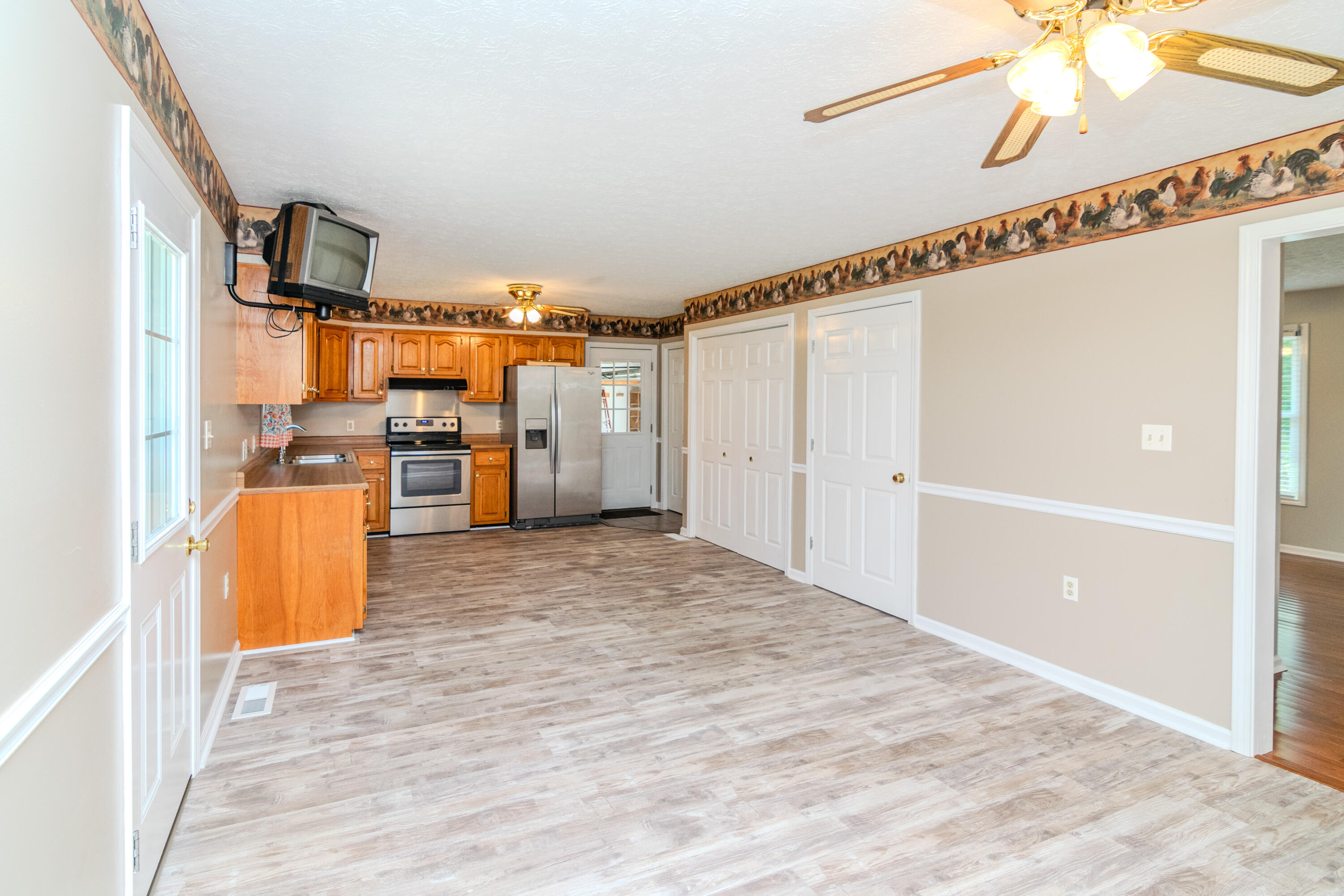 2725 Goshen Road Property Photo 10