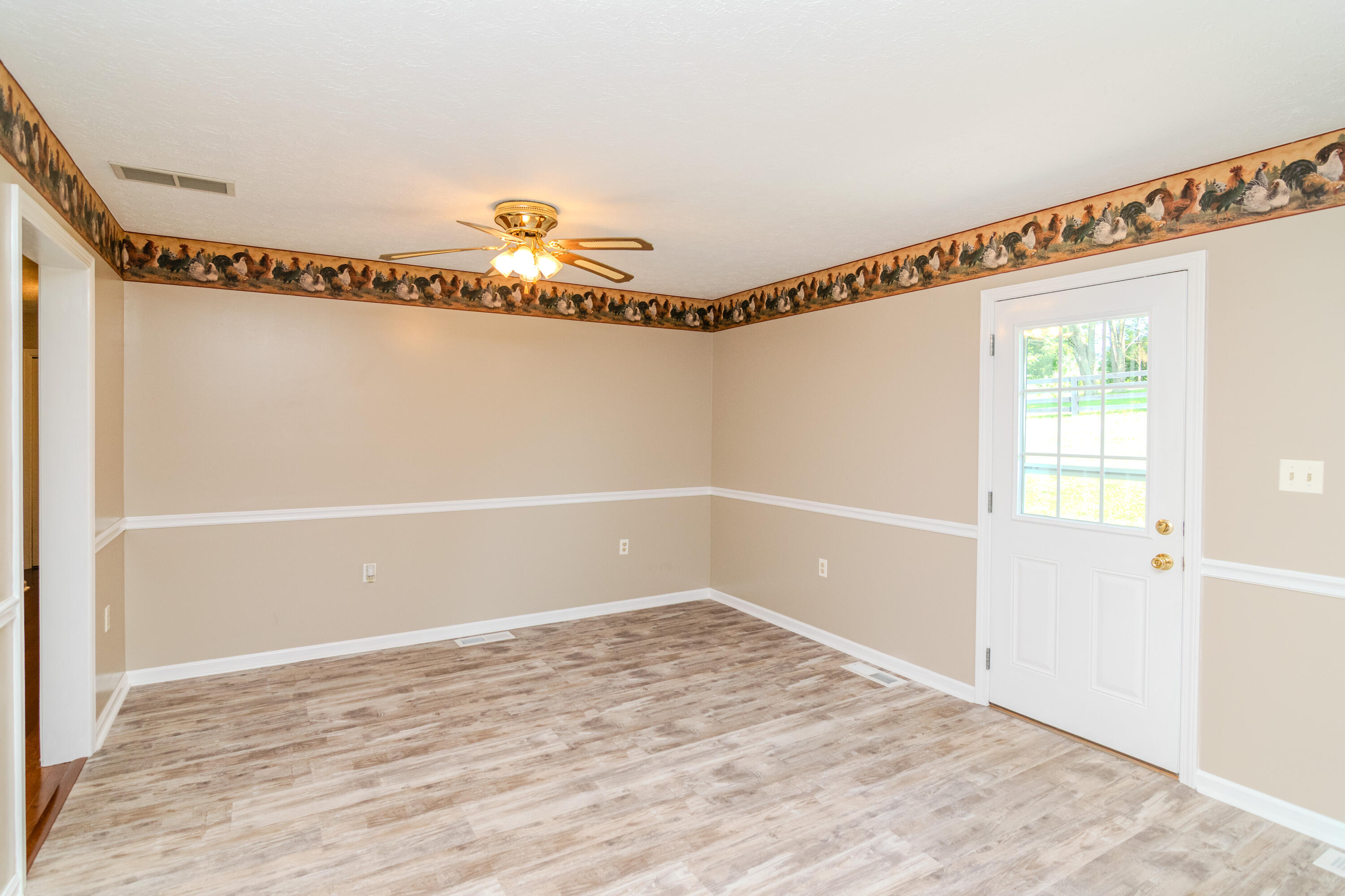 2725 Goshen Road Property Photo 12