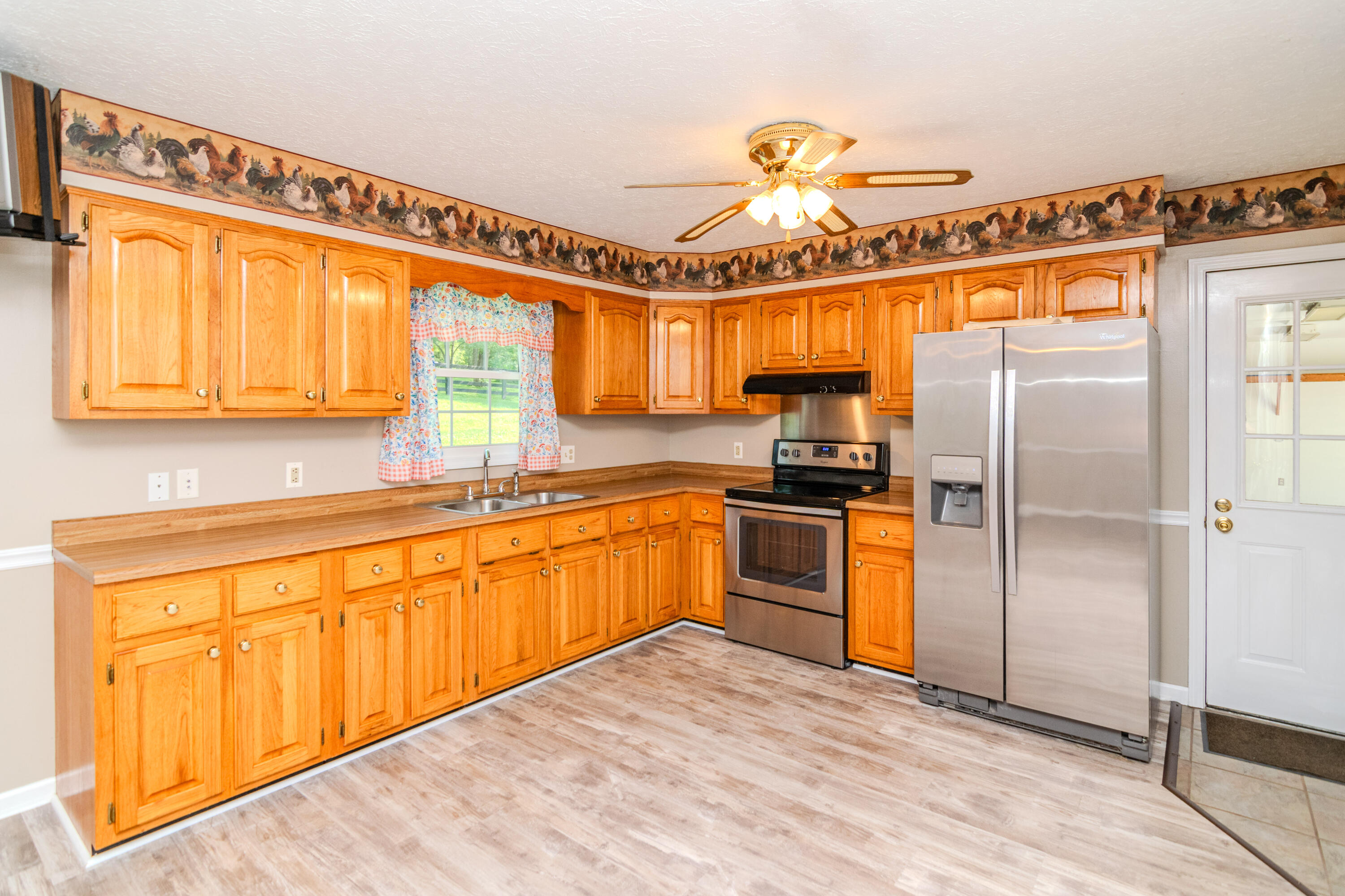 2725 Goshen Road Property Photo 13