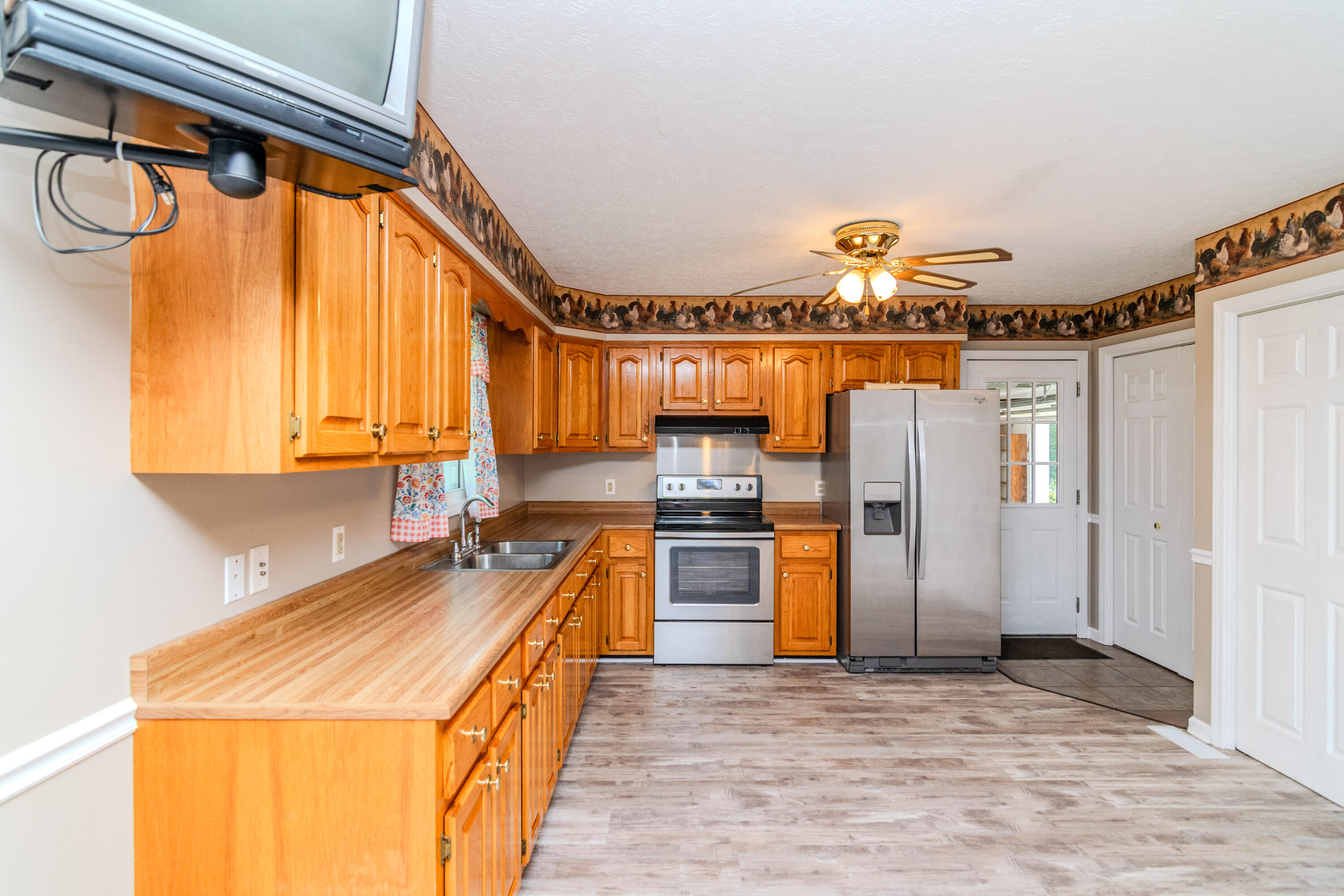 2725 Goshen Road Property Photo 14