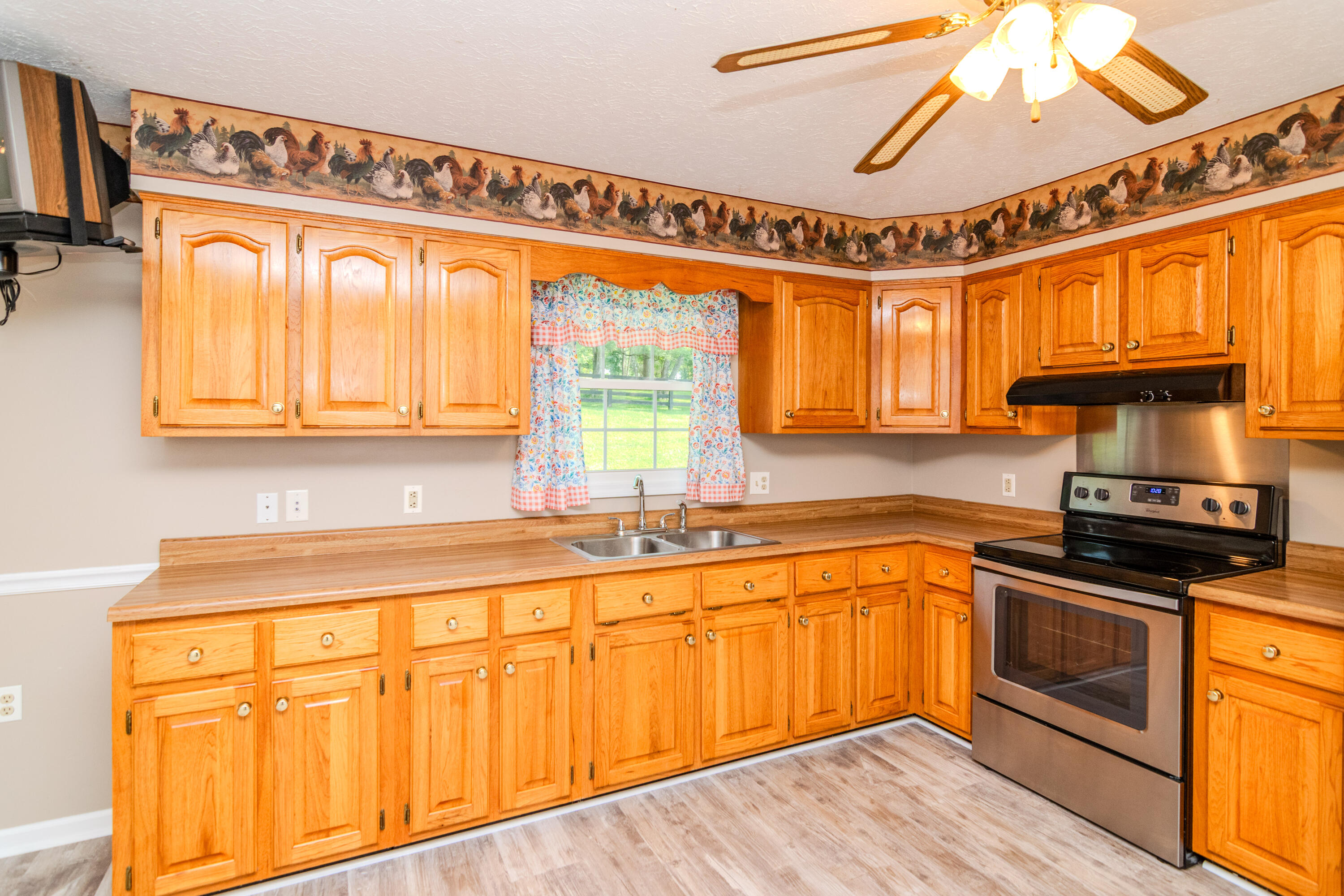 2725 Goshen Road Property Photo 18