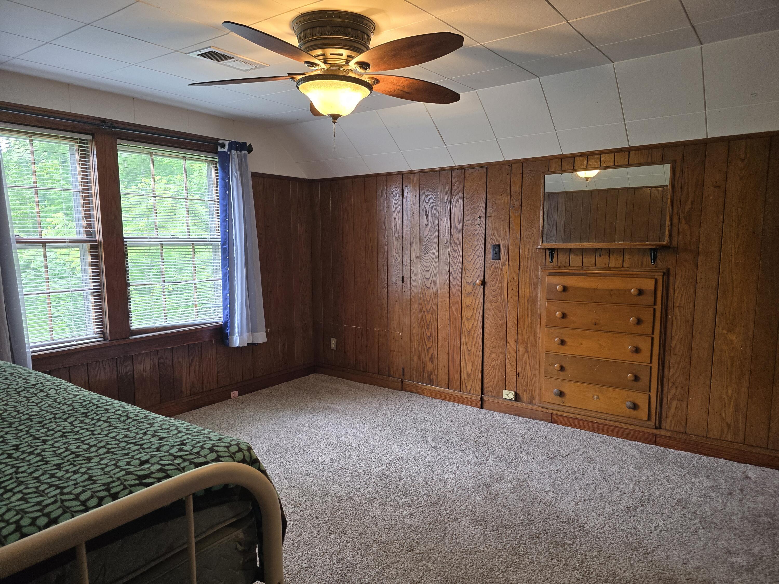 400 Gloucester Avenue Property Photo 4