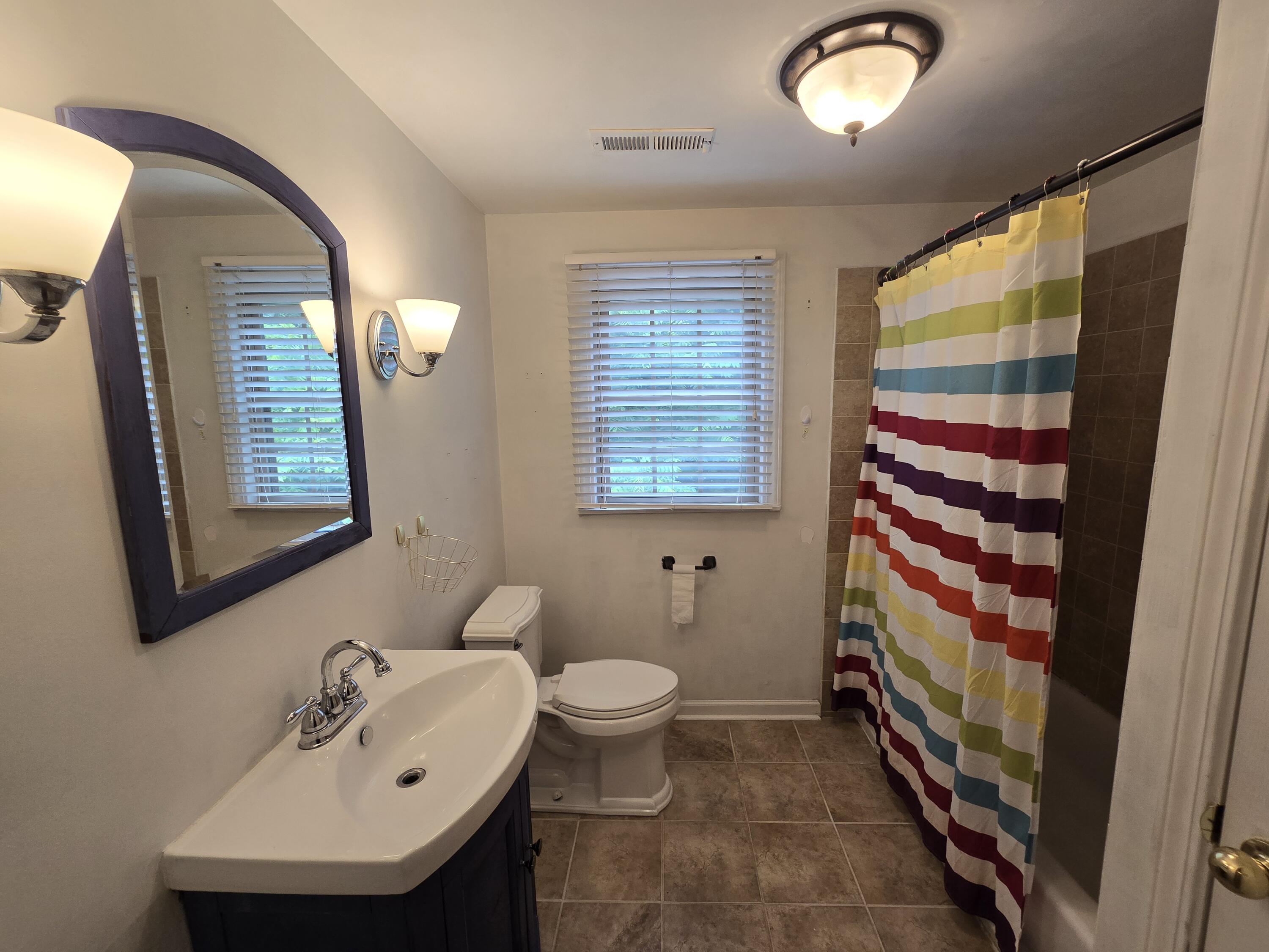 400 Gloucester Avenue Property Photo 13