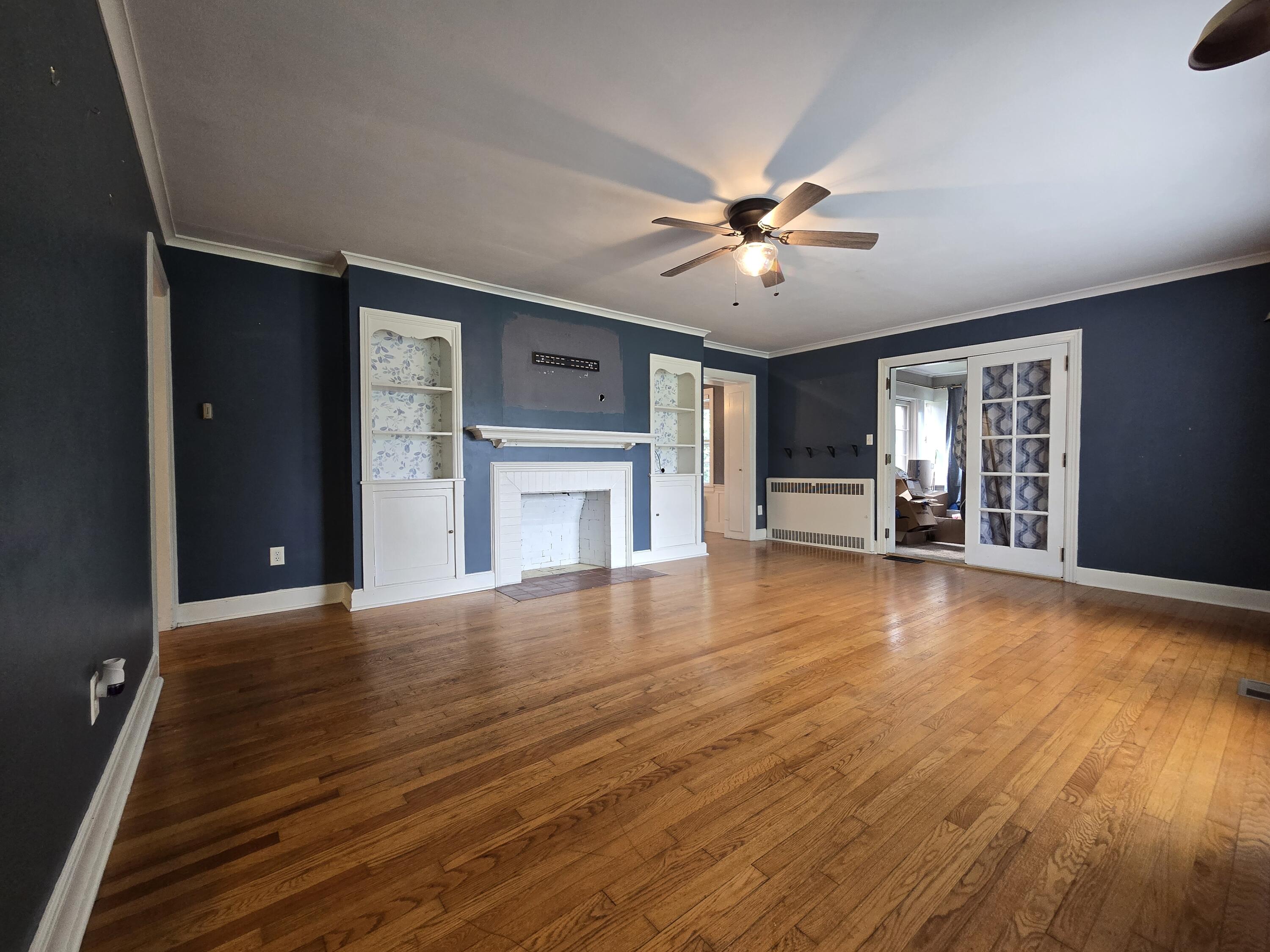 400 Gloucester Avenue Property Photo 19