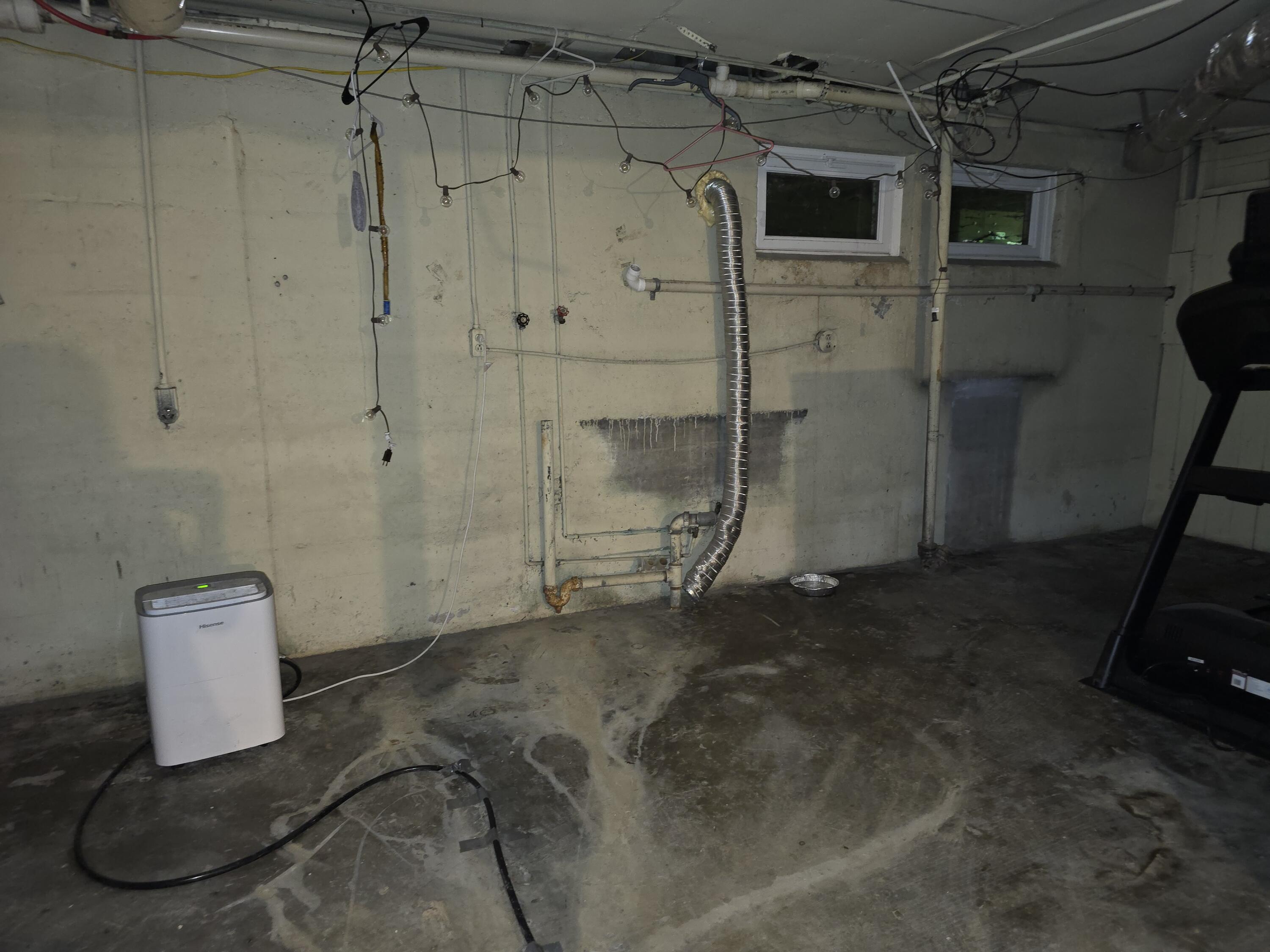 400 Gloucester Avenue Property Photo 37