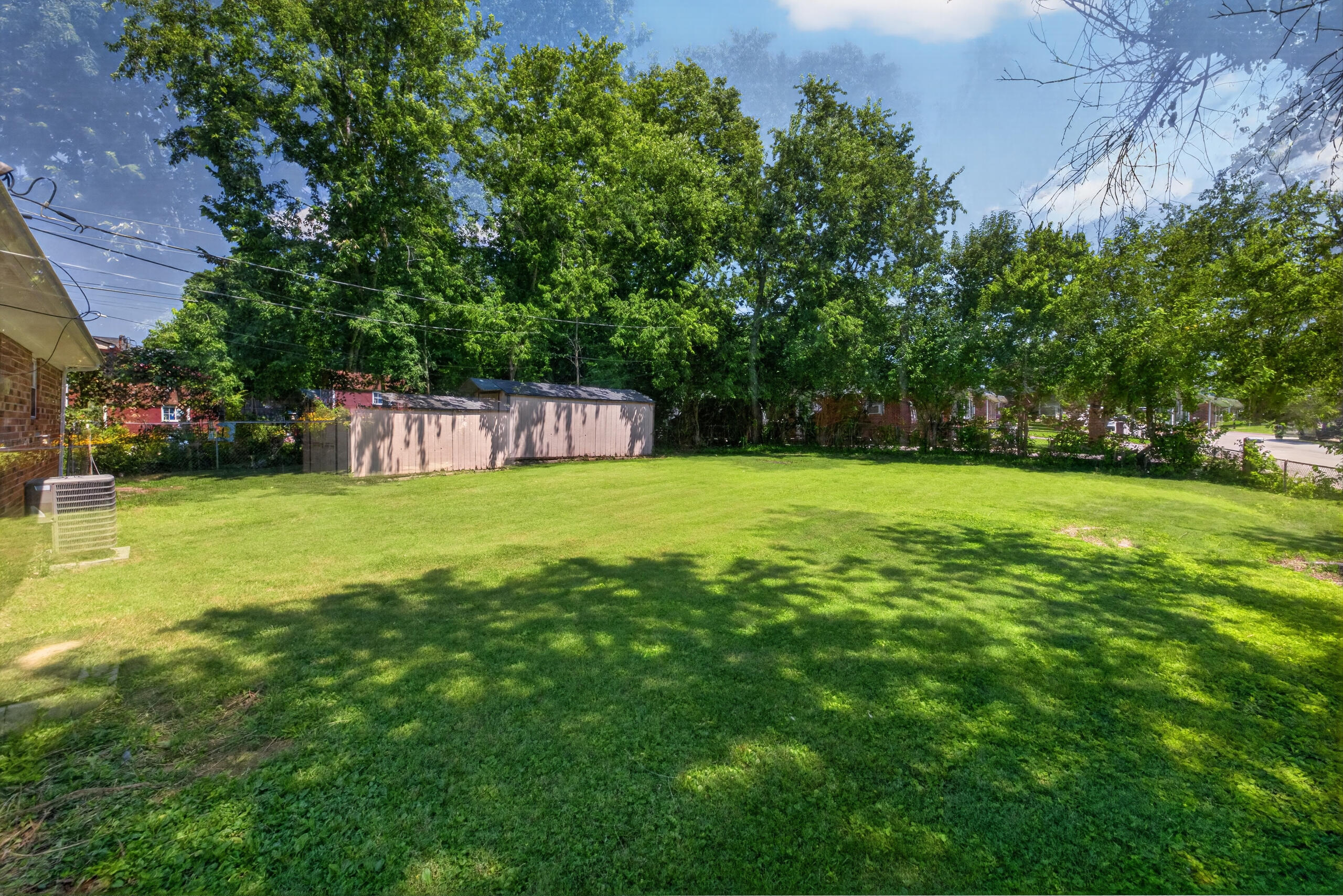 210 S Central Avenue Property Photo 19
