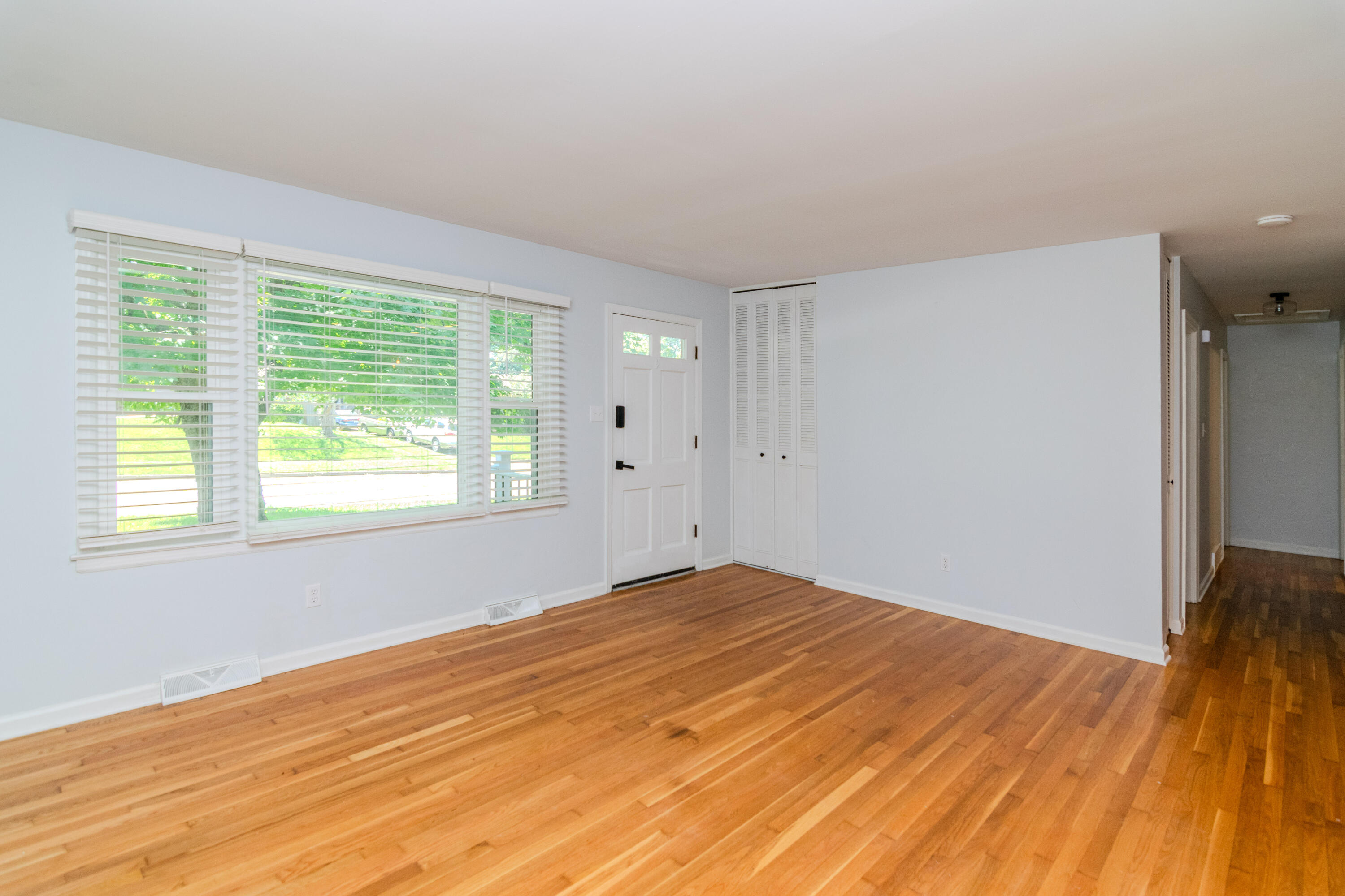 3668 King Arthur Drive Property Photo 3