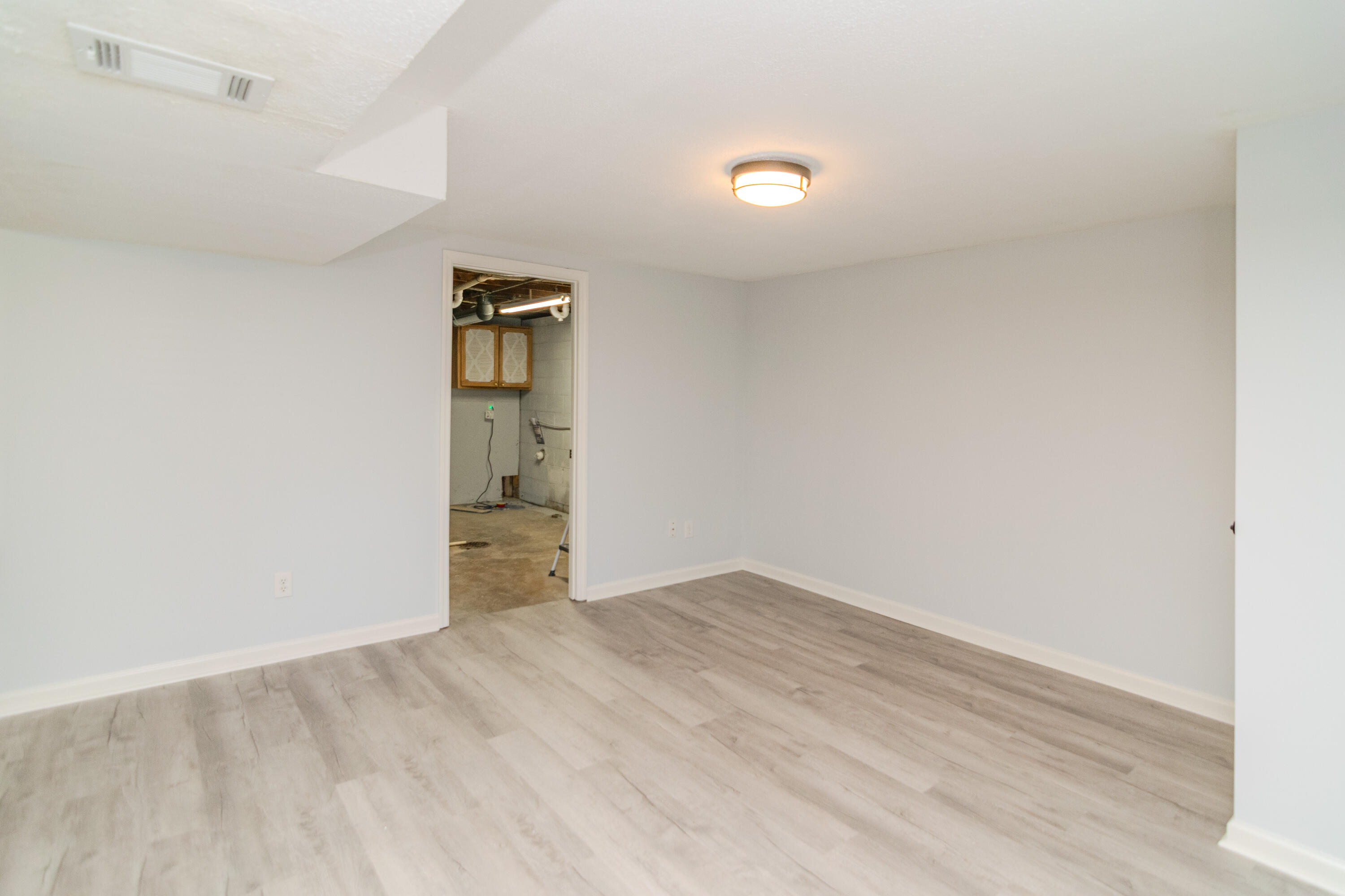 3668 King Arthur Drive Property Photo 36