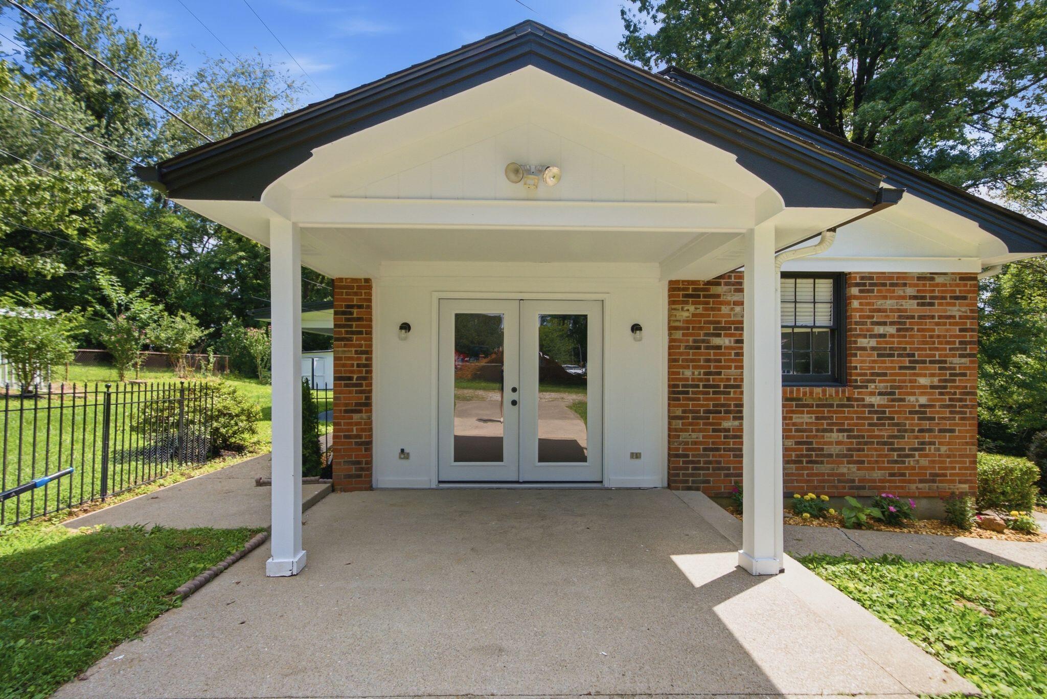 3631 Berea Road Property Photo 5