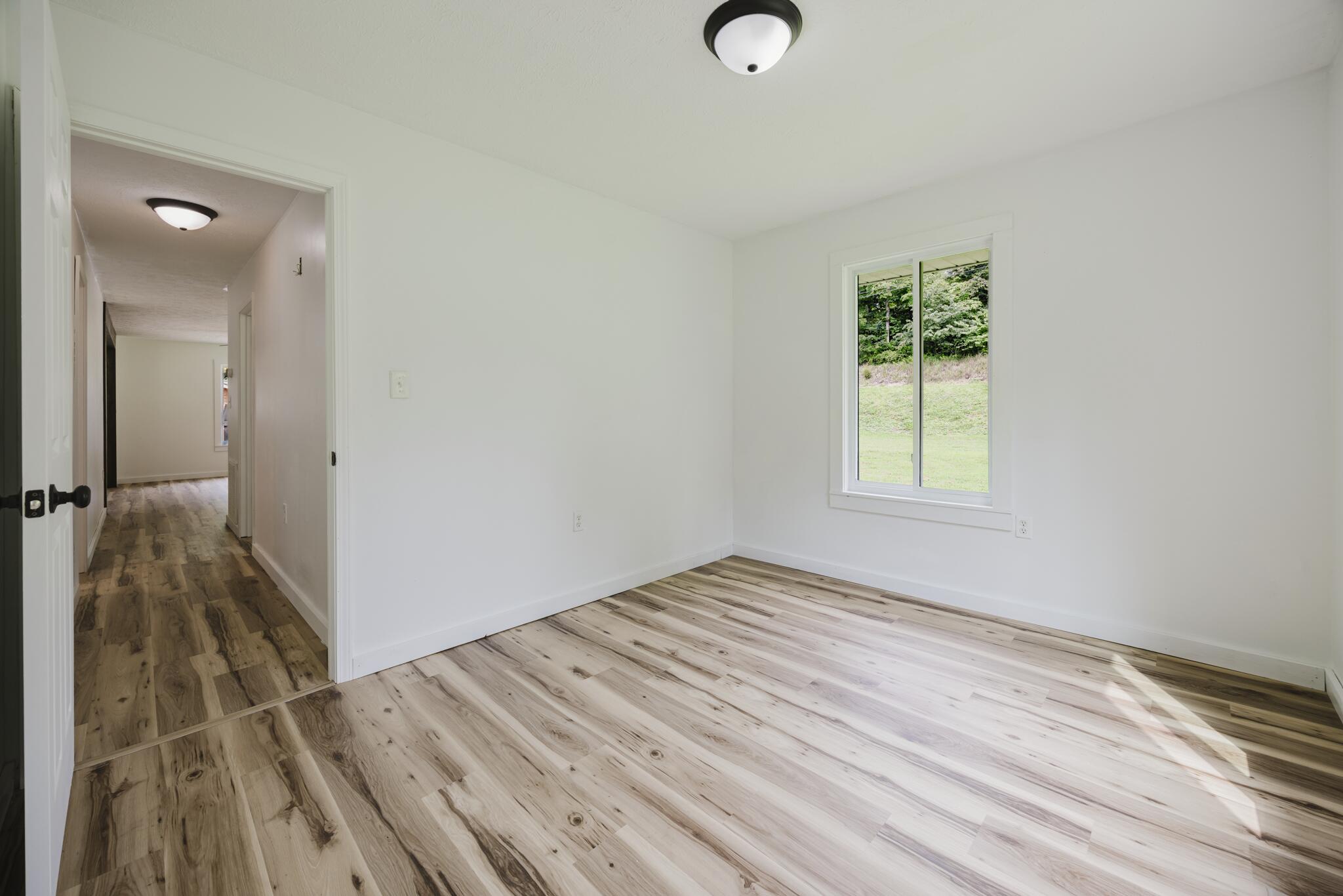 5390 Highway 191 Property Photo 7