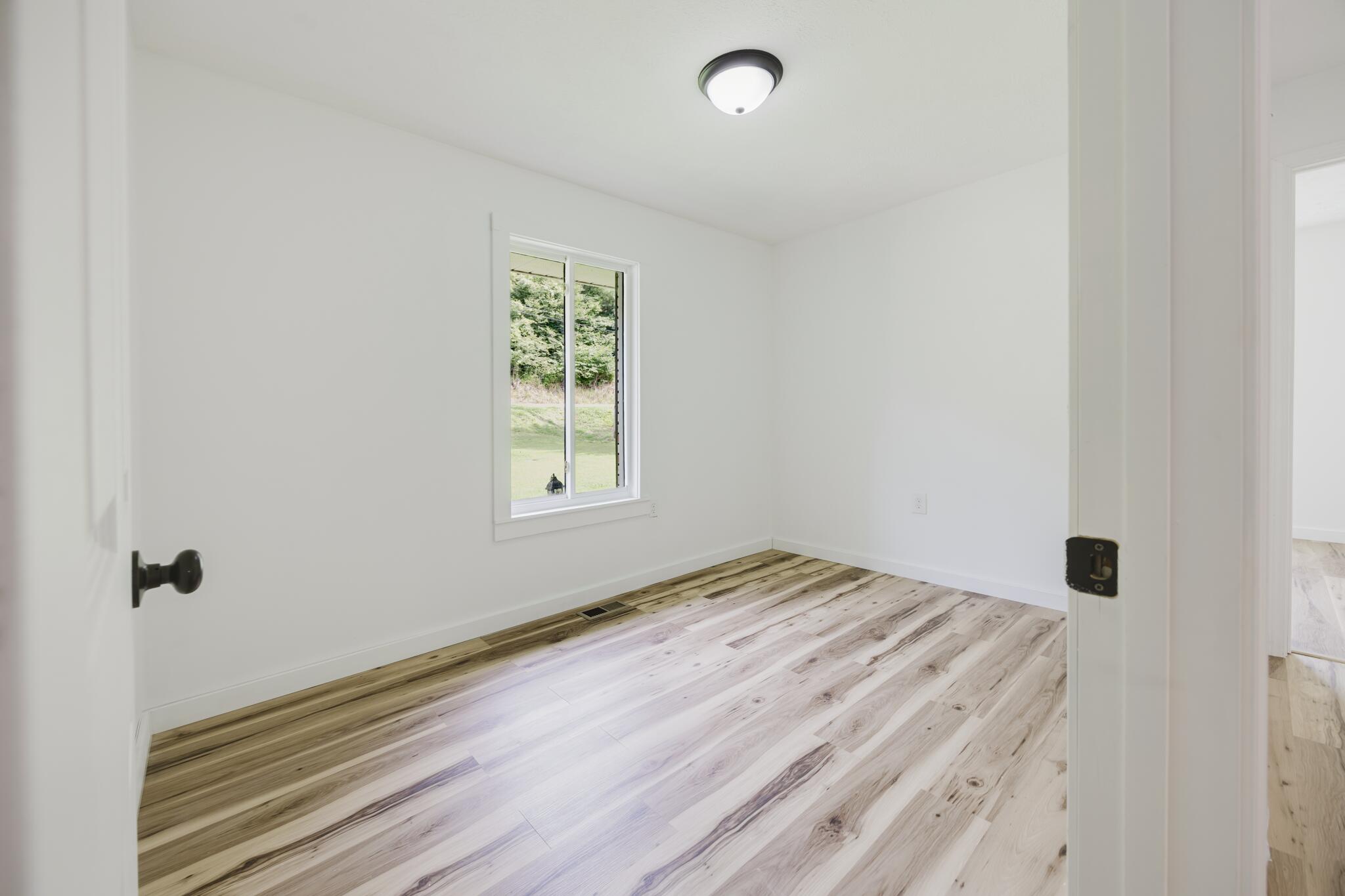 5390 Highway 191 Property Photo 20
