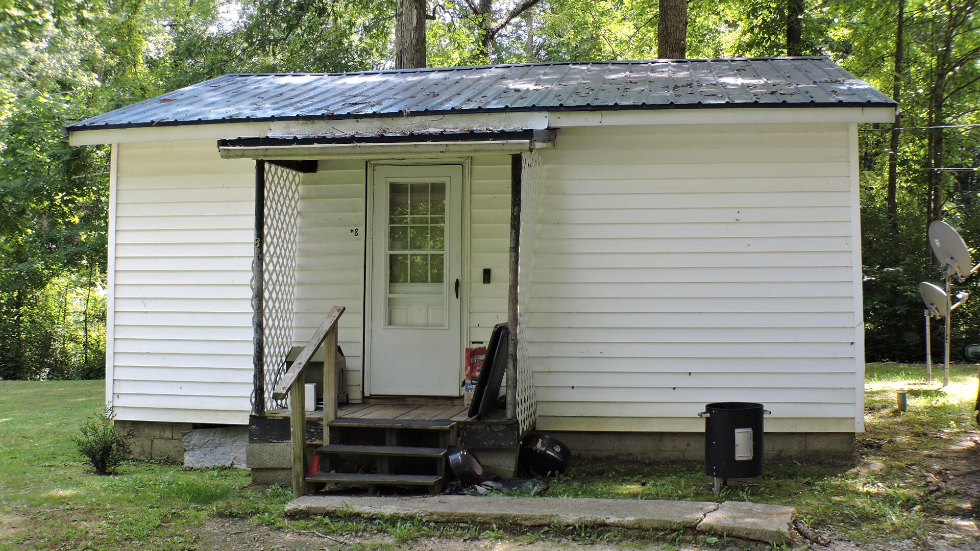 2885 Main Street Property Photo 8