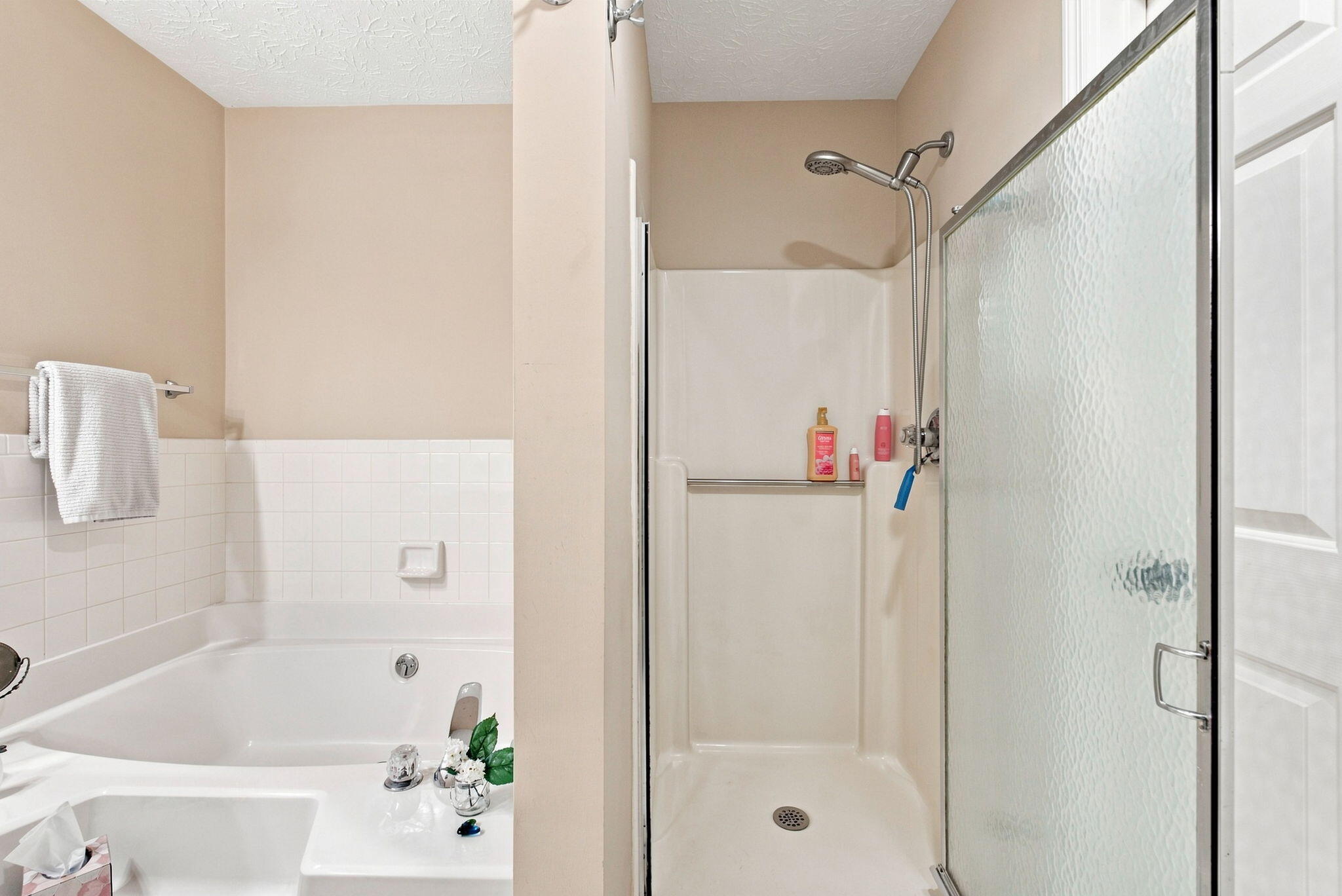 1002 Tyburn Lane Property Photo 32