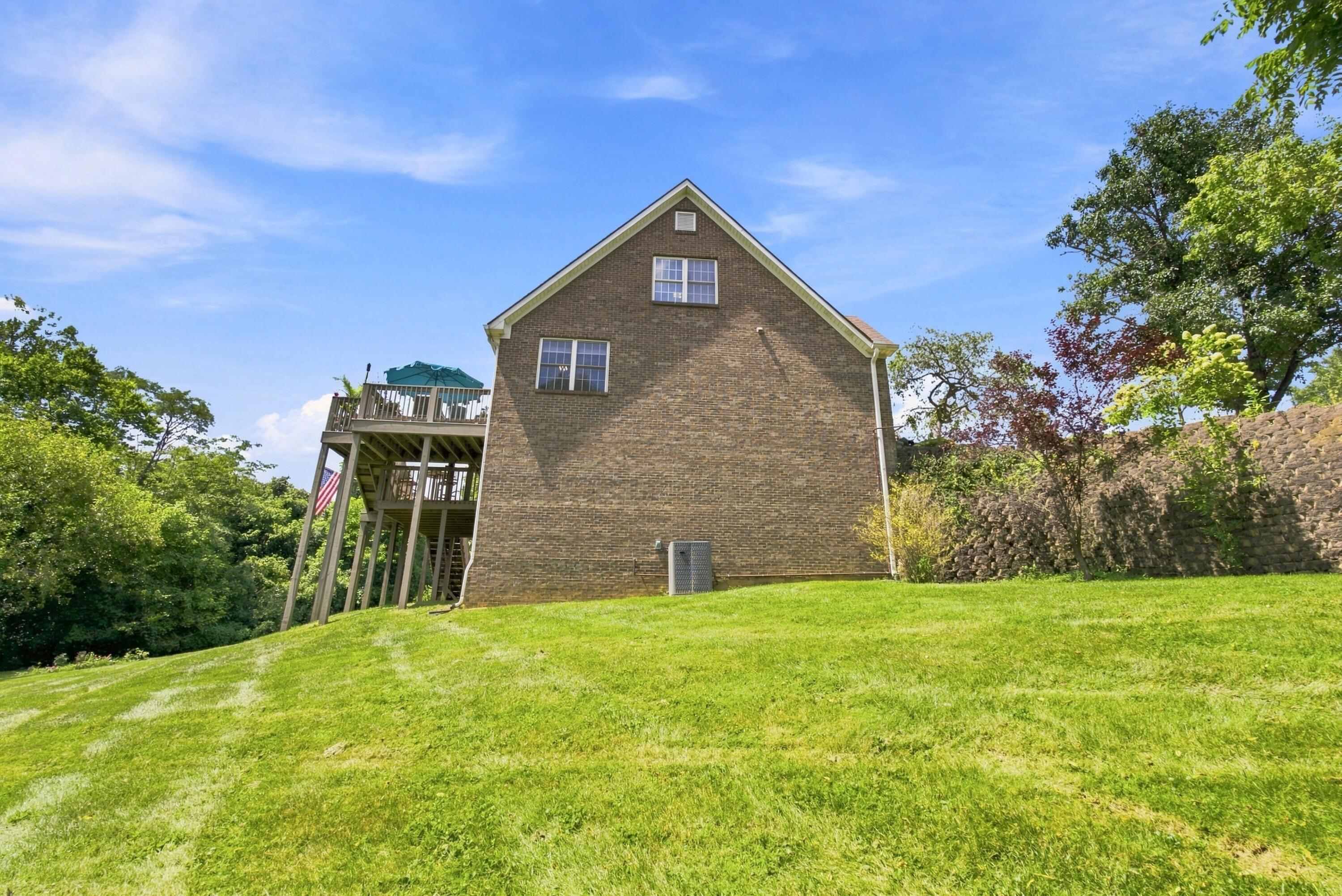 1002 Tyburn Lane Property Photo 62