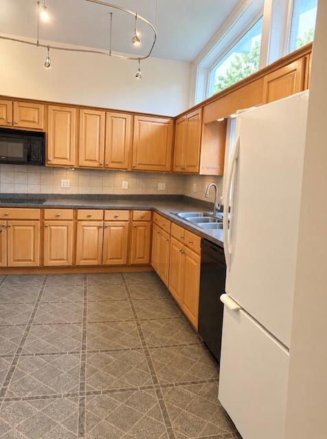 847 Shadeland Drive Property Photo 8