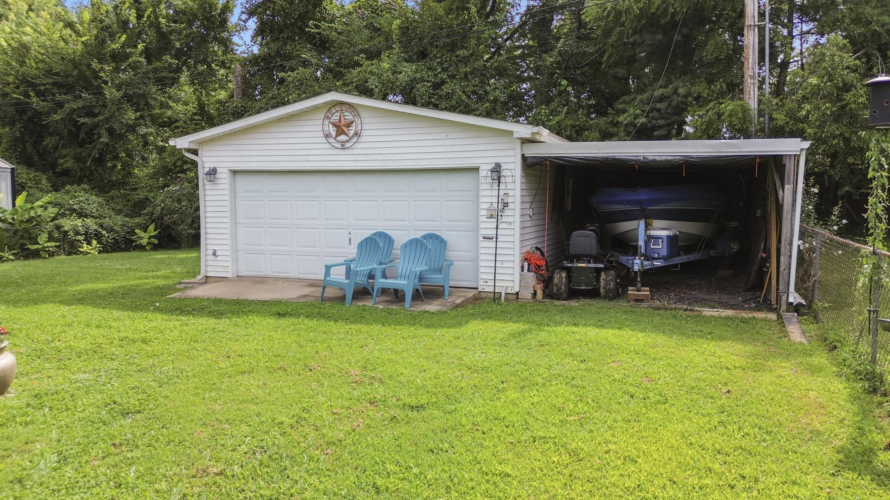 5006 Beechwood Drive Property Photo 6