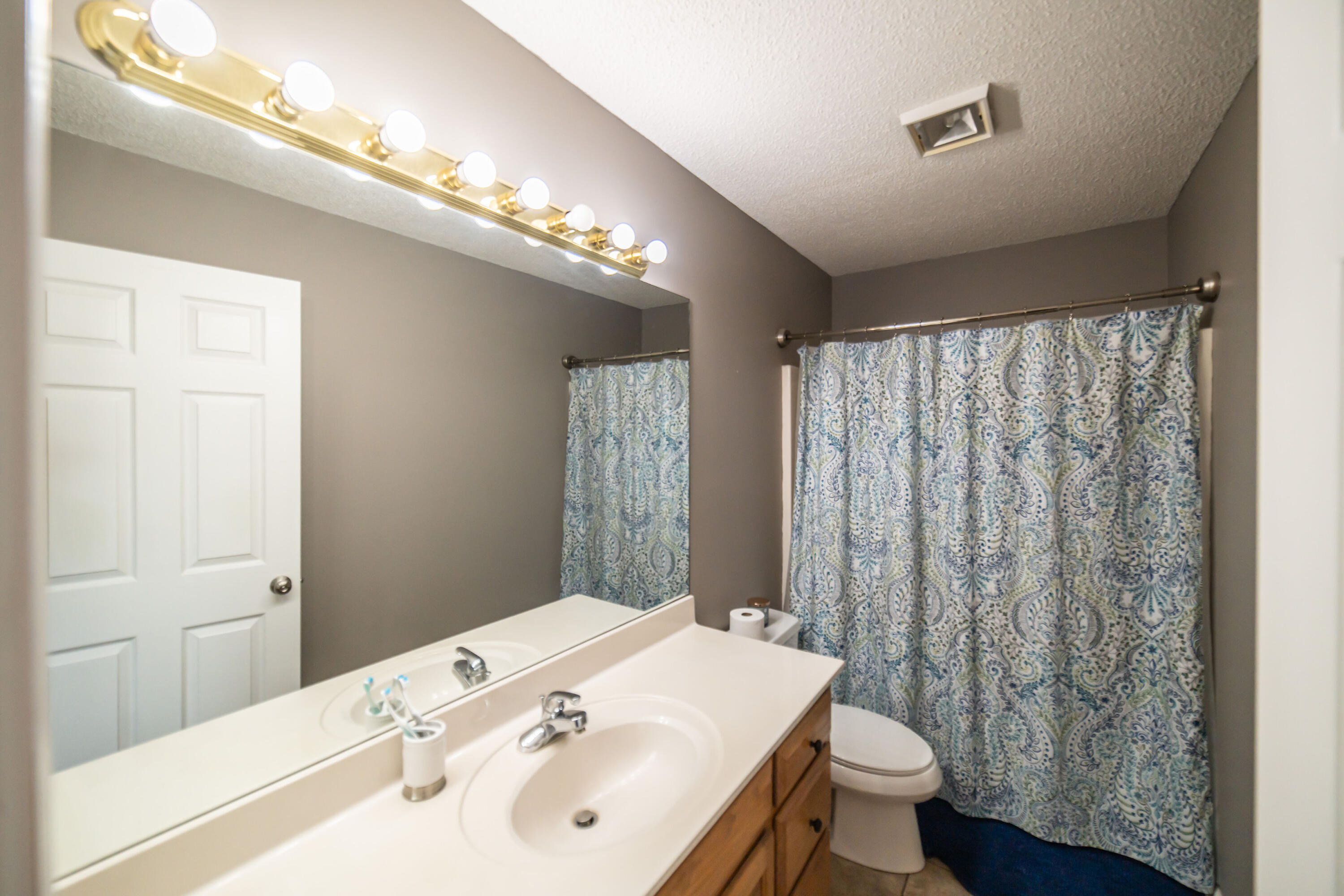 8220 Timberland Drive Property Photo 14