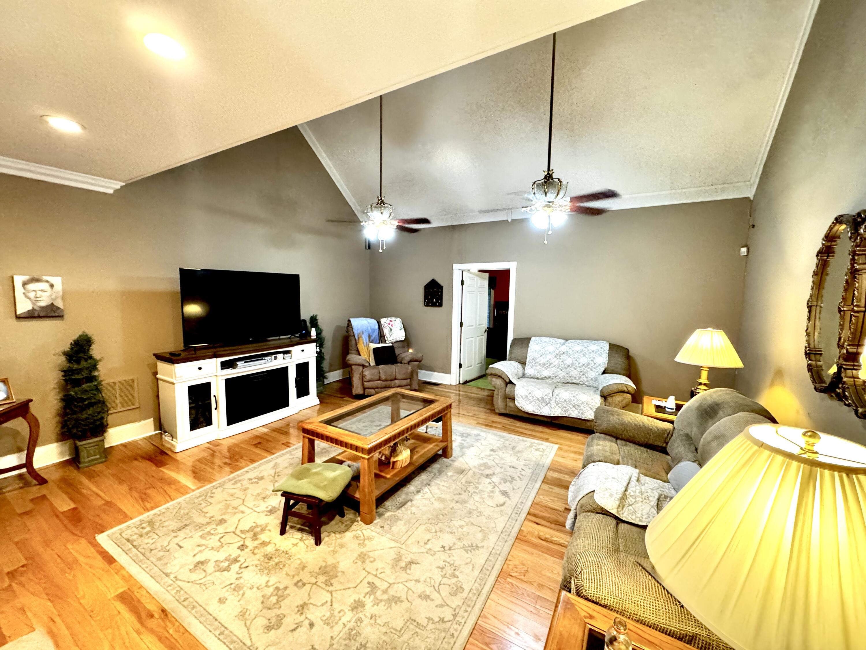 4213 State Highway 1344 Property Photo 6