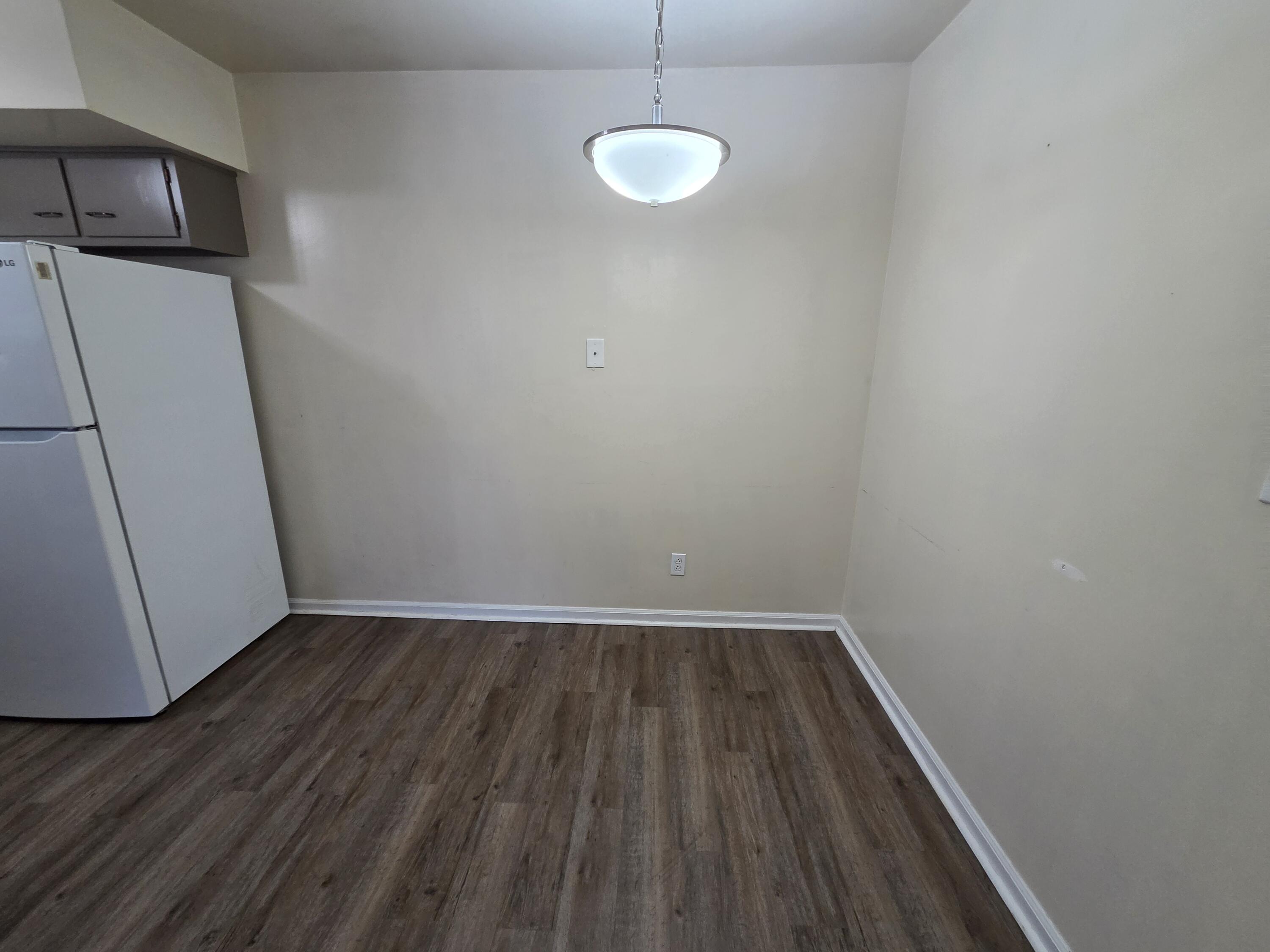 516 Anniston Dr Drive Property Photo 4