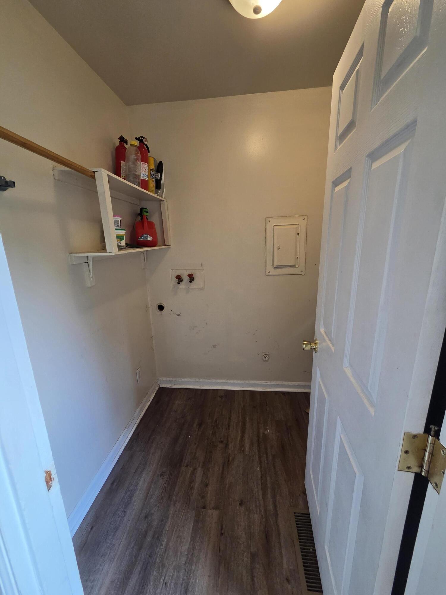 516 Anniston Dr Drive Property Photo 8