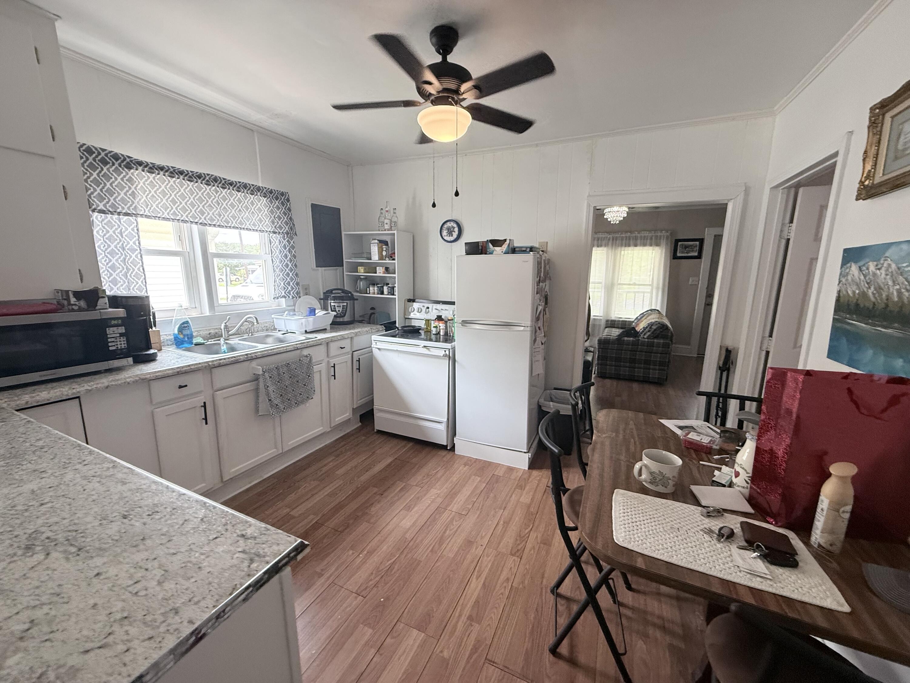 154 Washington Street Property Photo 6