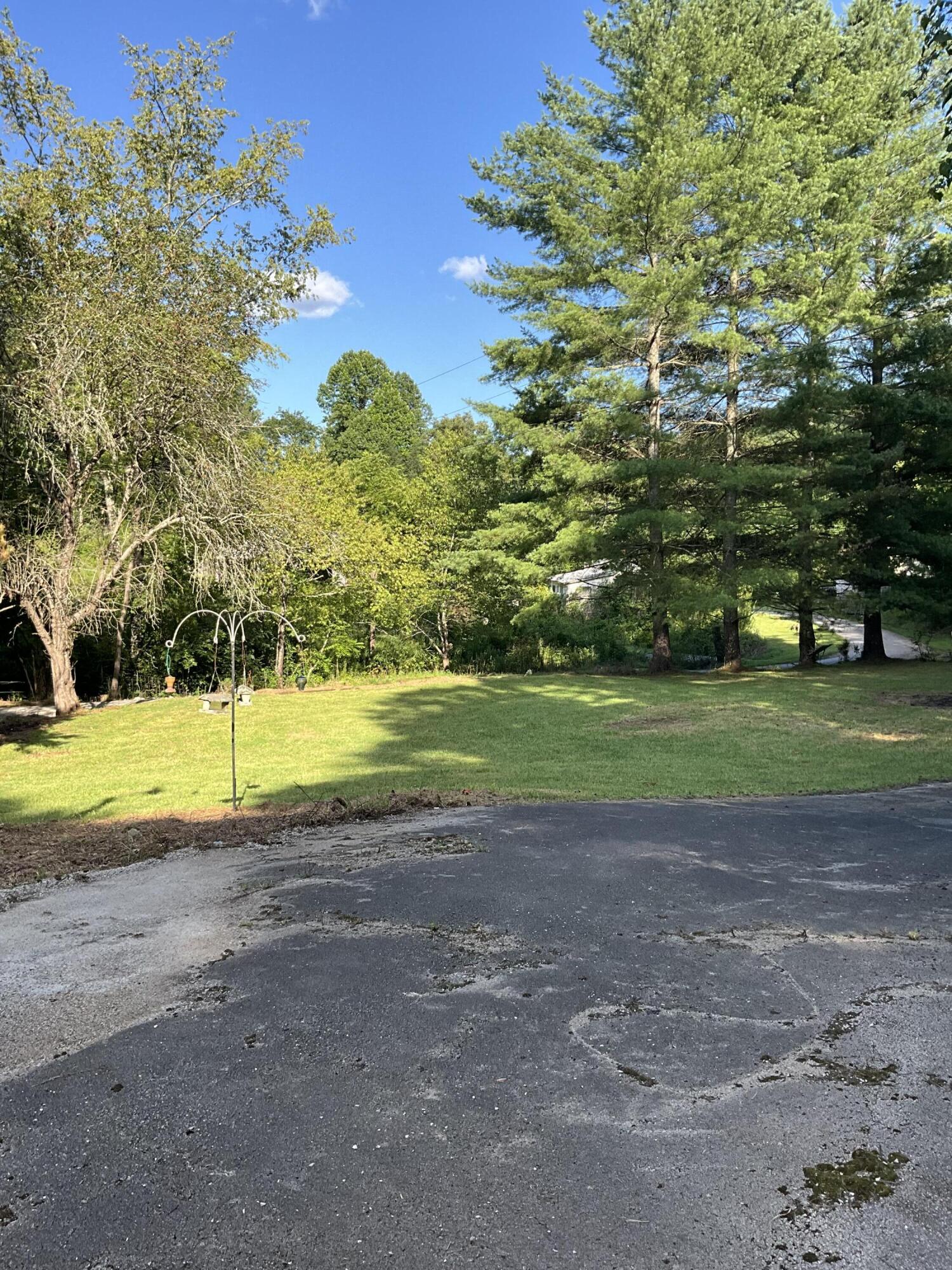 893 Huckleberry Road Property Photo 2