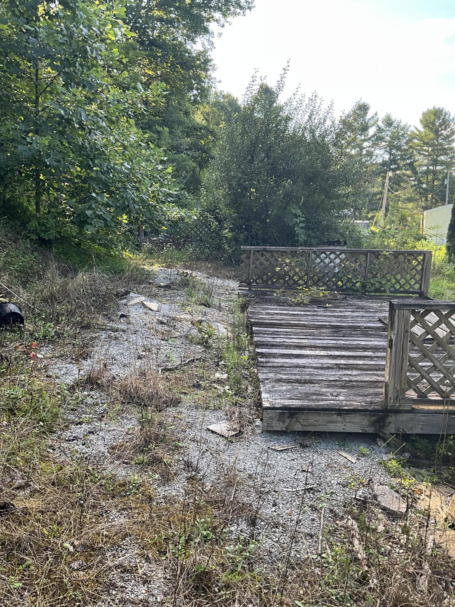 893 Huckleberry Road Property Photo 4