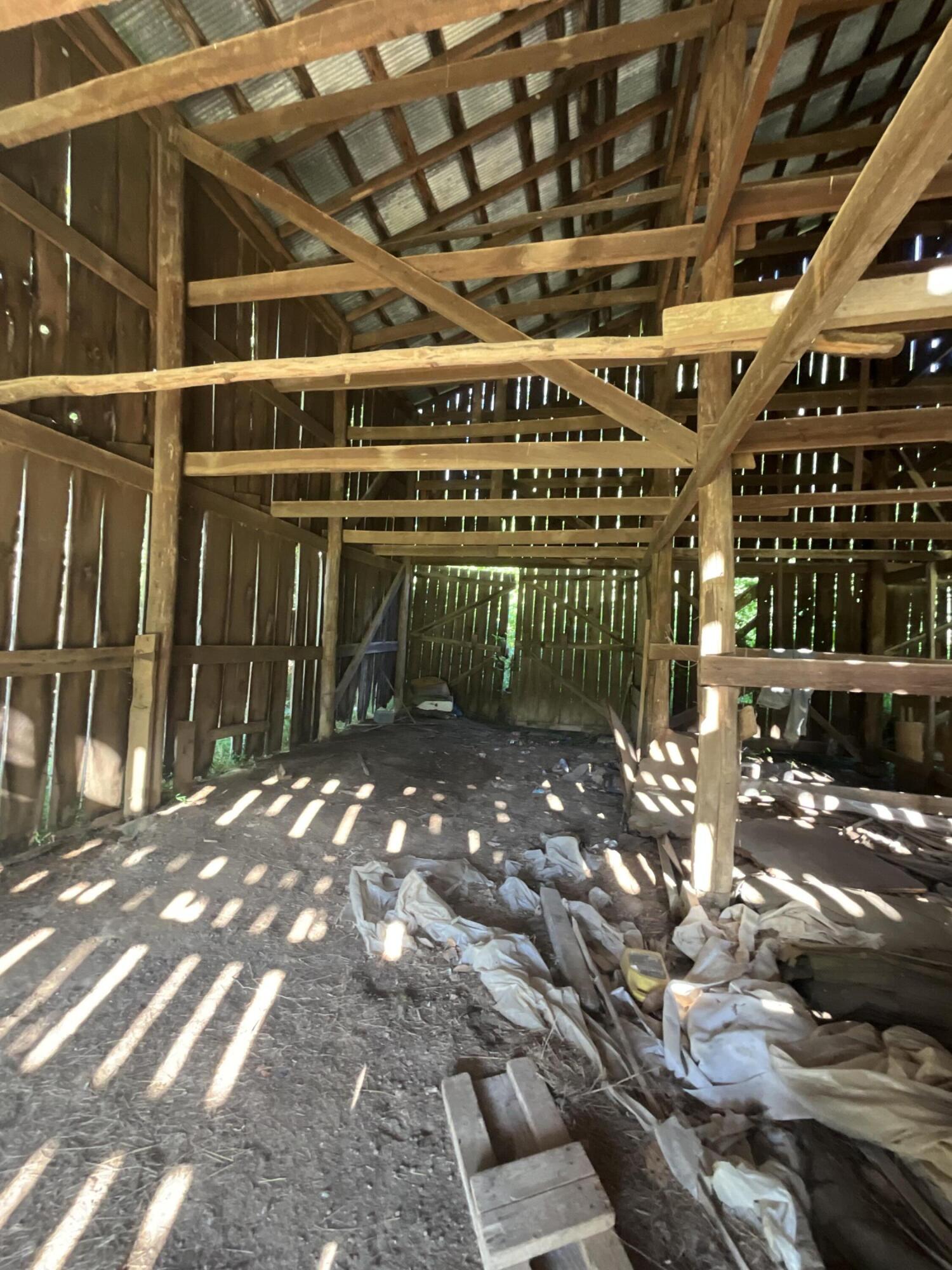 893 Huckleberry Road Property Photo 14