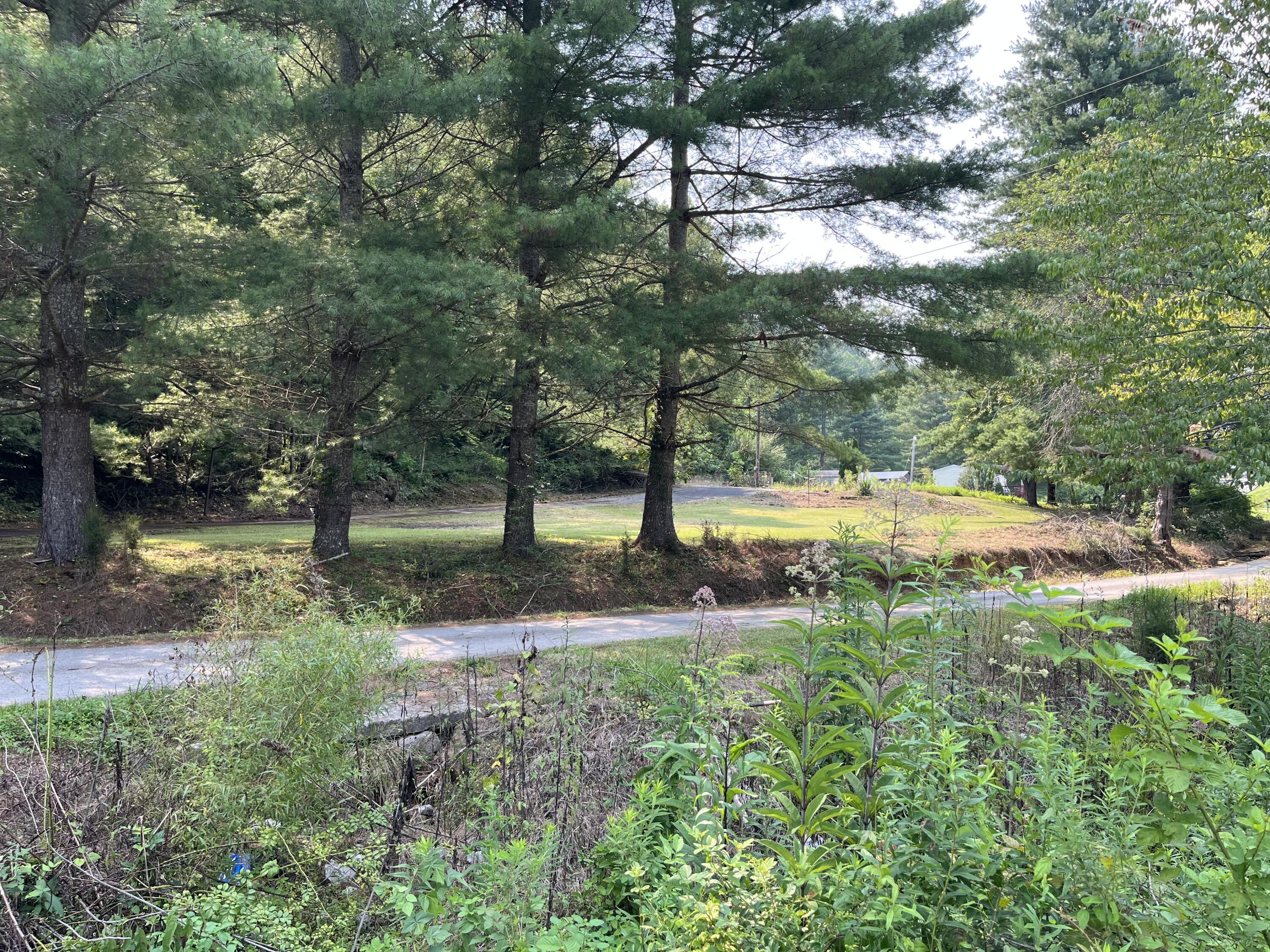 893 Huckleberry Road Property Photo 25