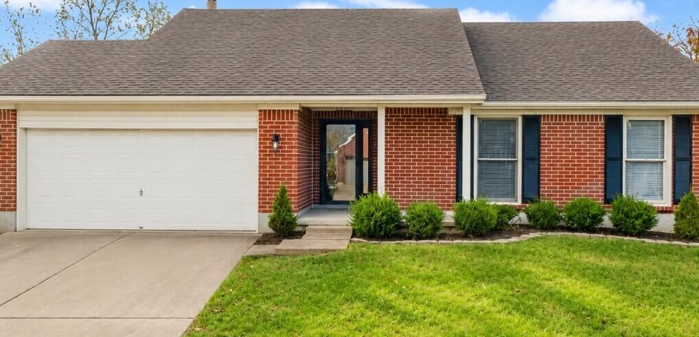 131 Hawthorne Drive Property Photo 1