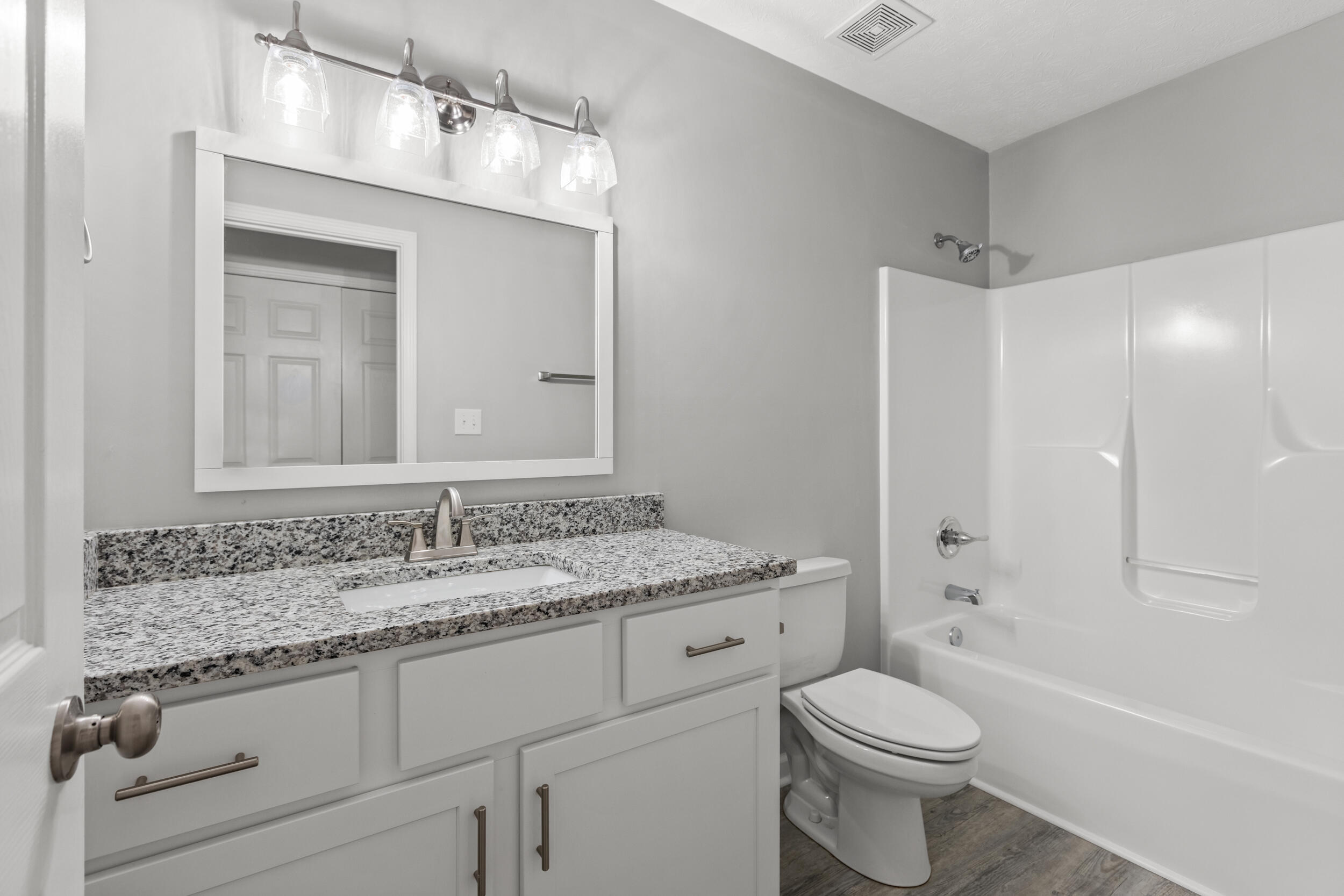 131 Hawthorne Drive Property Photo 12