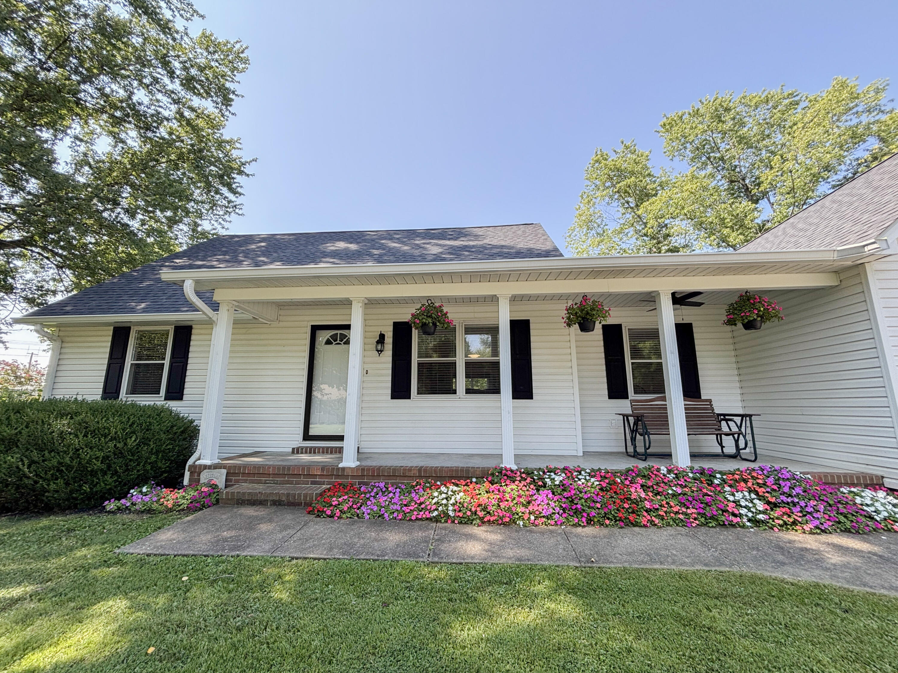 6120 Springbrook Drive Property Photo 3