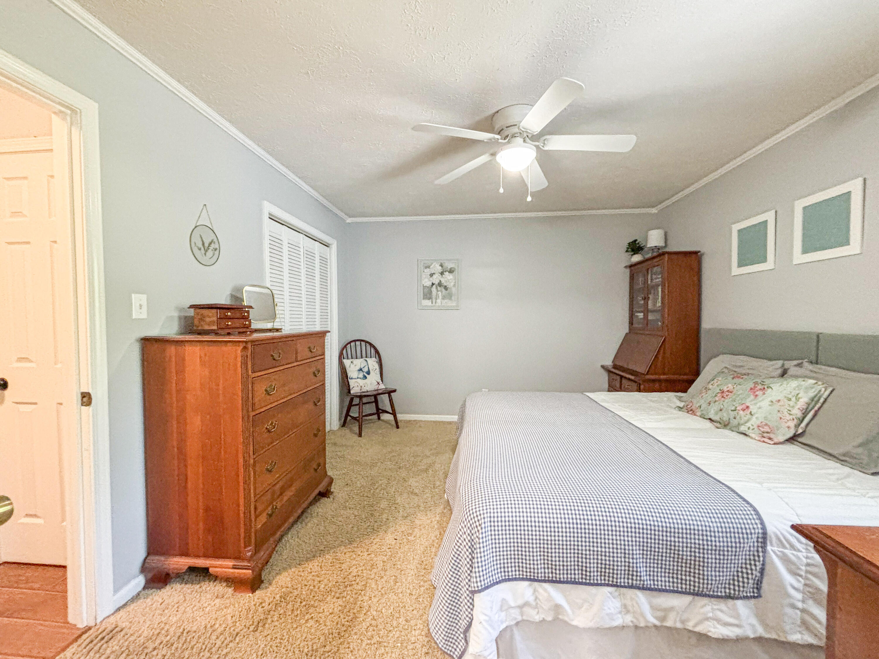 6120 Springbrook Drive Property Photo 18