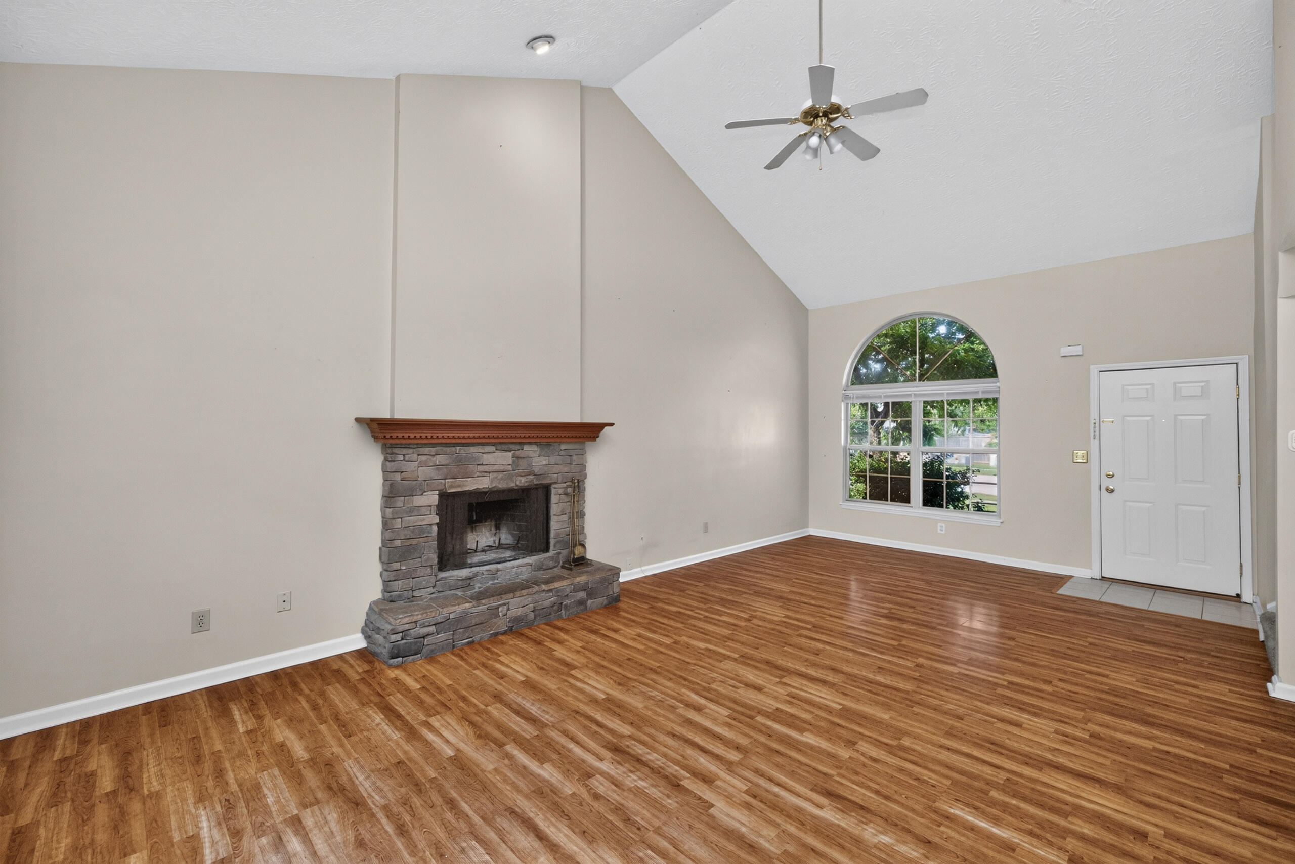 2568 Checkerberry Drive Property Photo 5