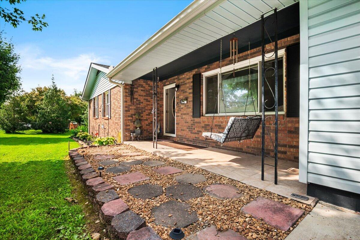 1406 Oak Ridge Road Property Photo 3