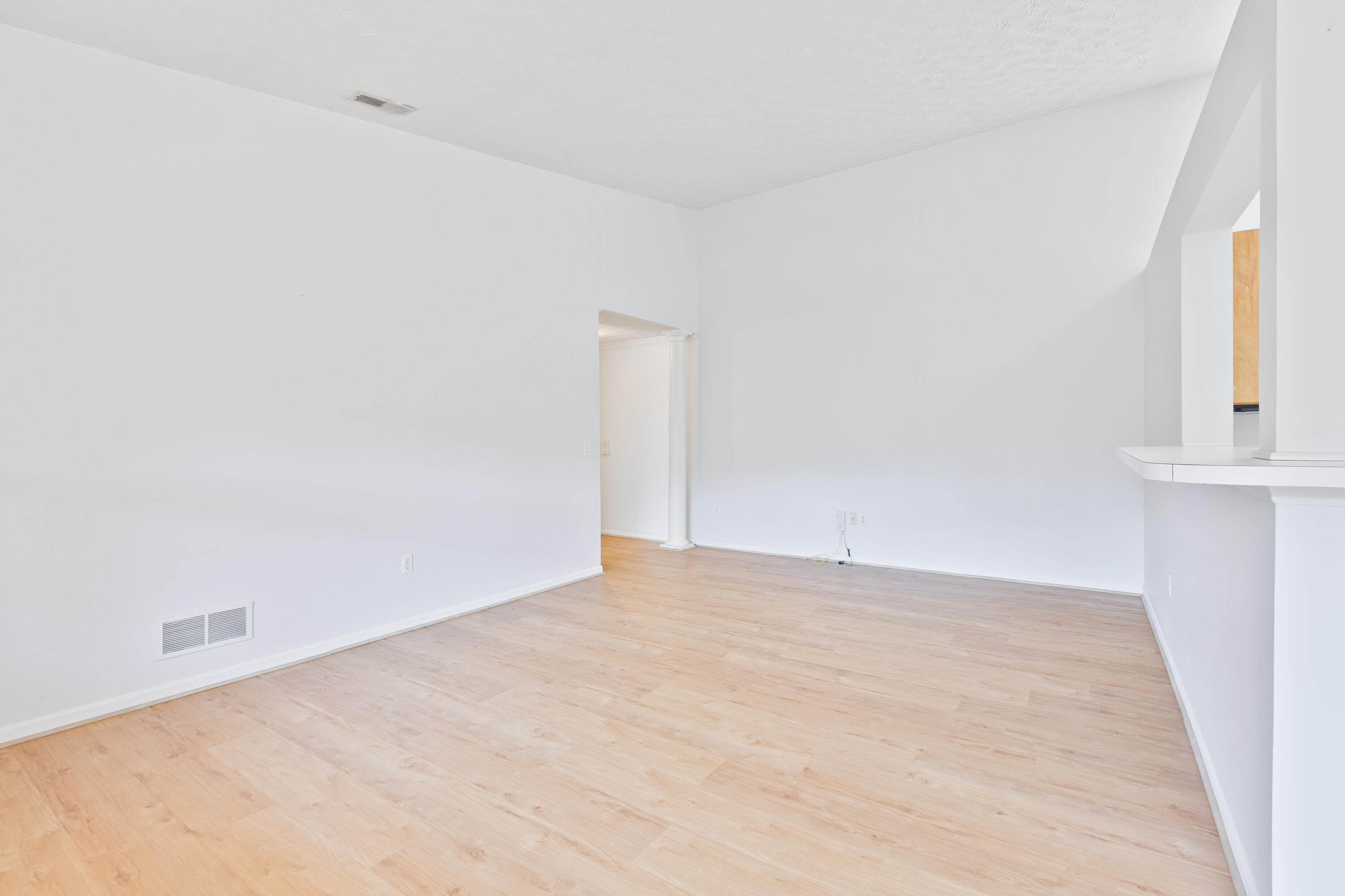 298 Deepwoods Drive Property Photo 1