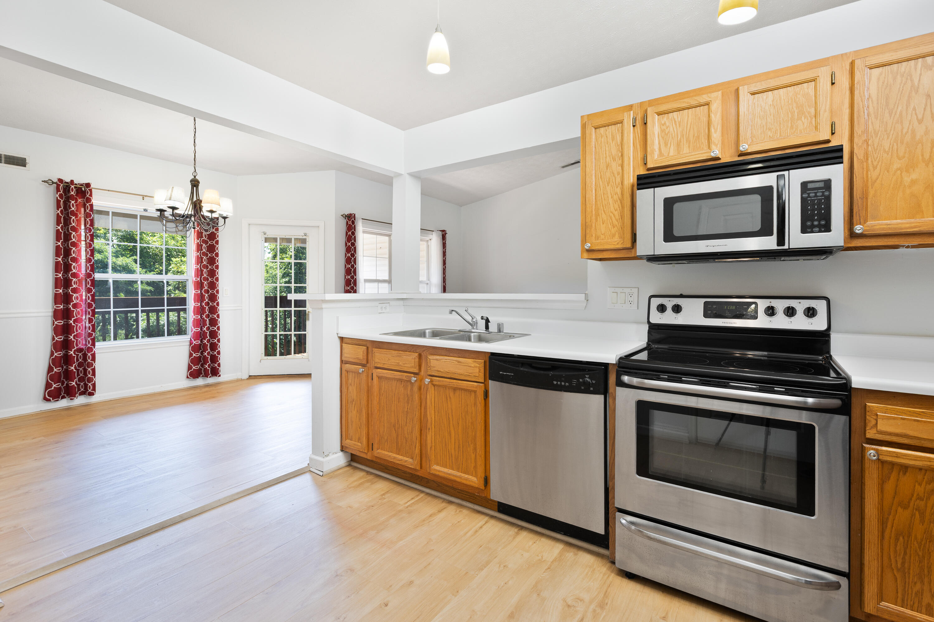 298 Deepwoods Drive Property Photo 12