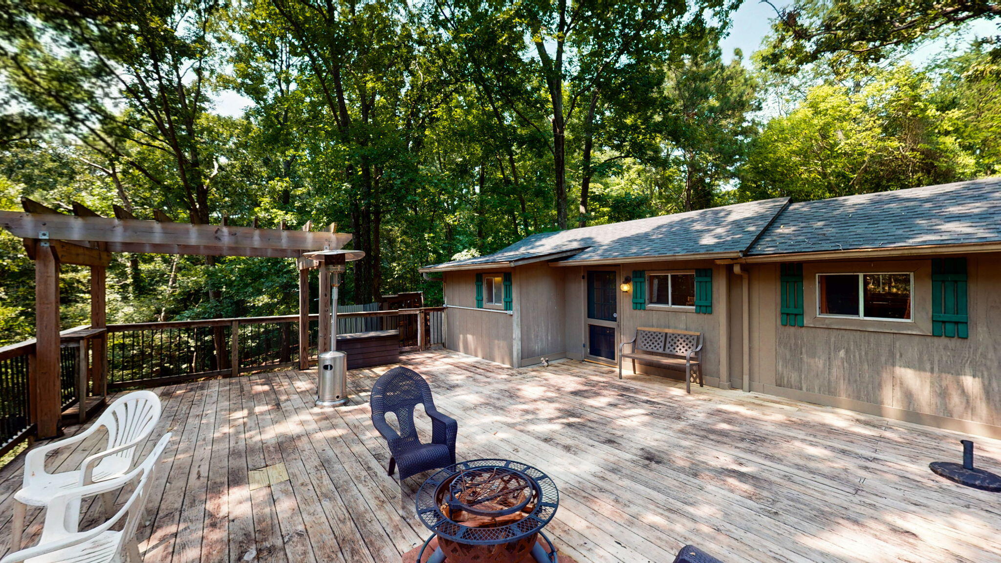 33 Canal Drive Property Photo 1