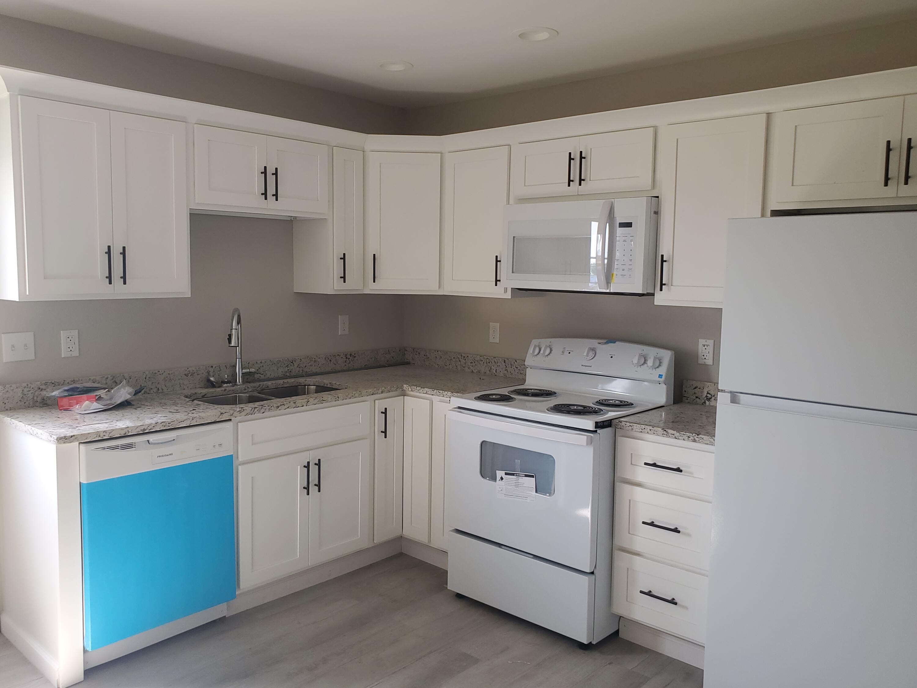 314 Park Avenue A Property Photo 15