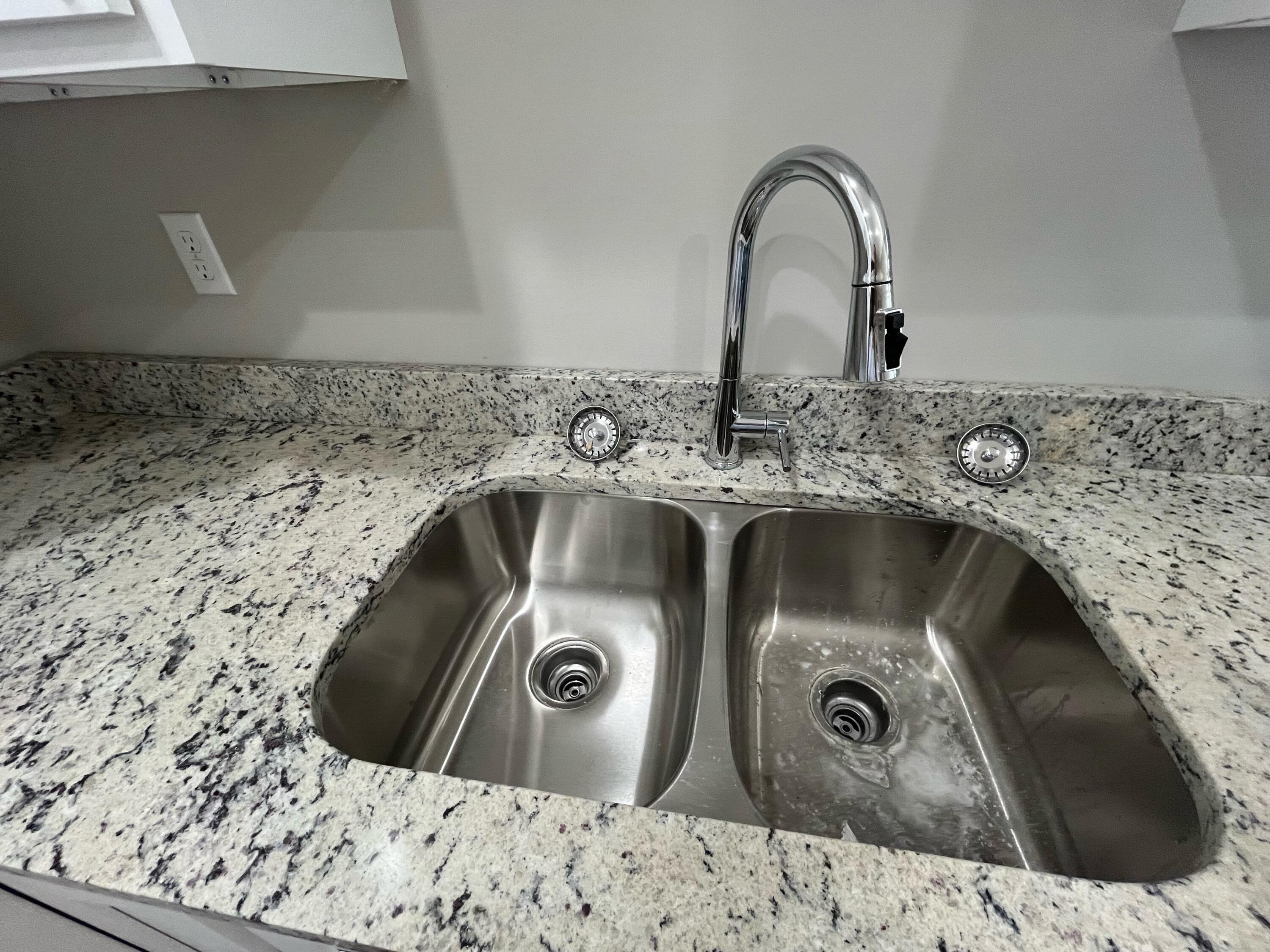 314 Park Avenue B Property Photo 23
