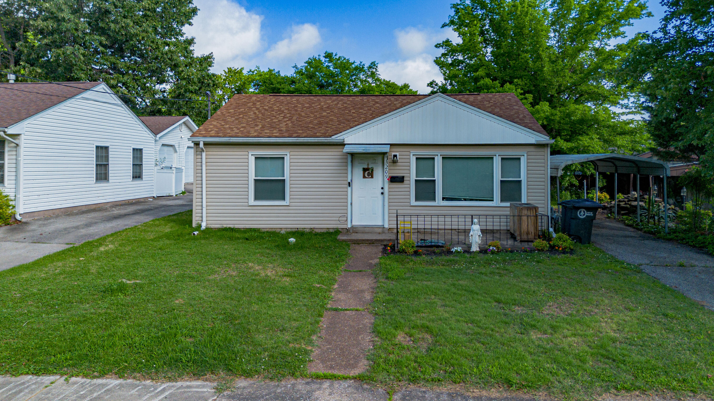 3209 Rucker Avenue Property Photo 1
