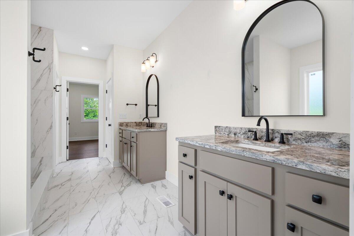 200 Maple Lawn Circle Property Photo 30