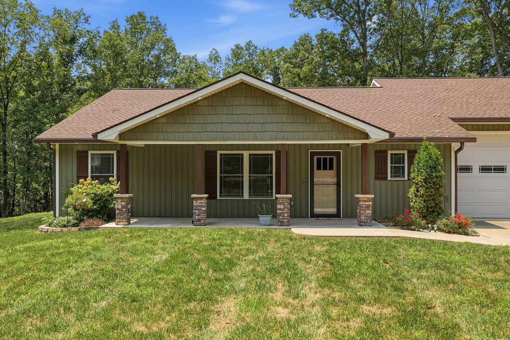 91 Cody Drive Property Photo 2