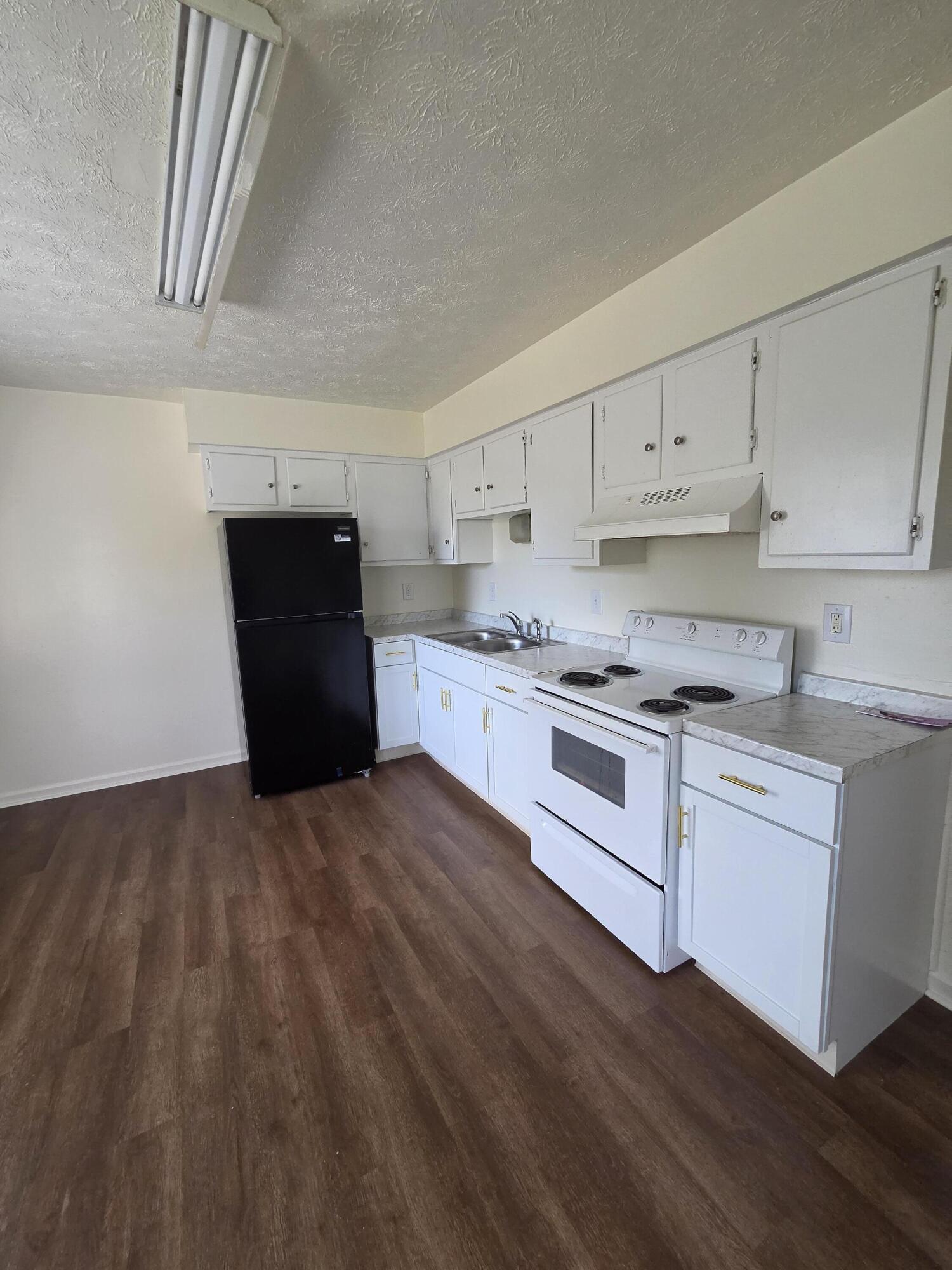 3777 Red River Drive Property Photo 3