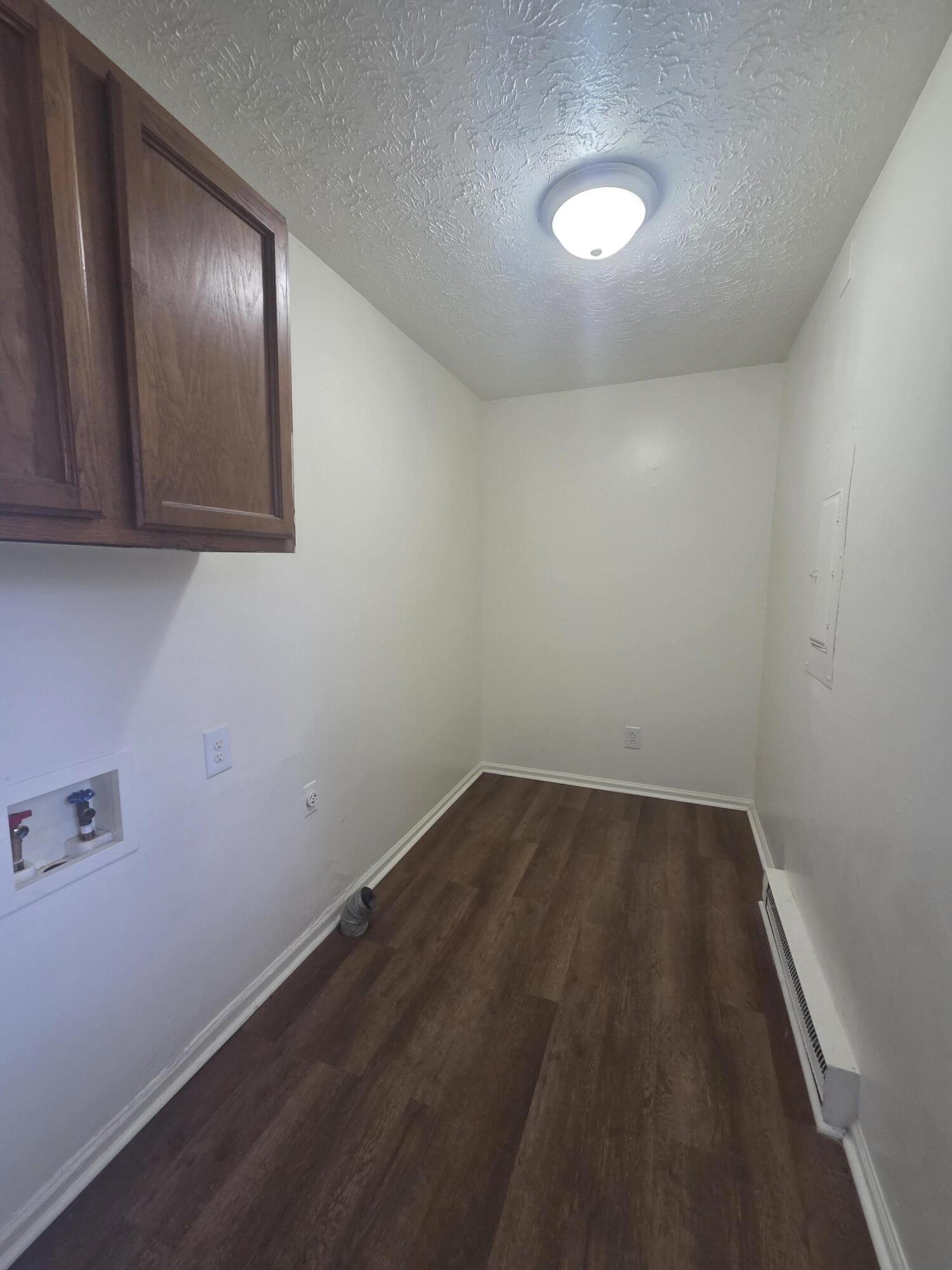 3777 Red River Drive Property Photo 4